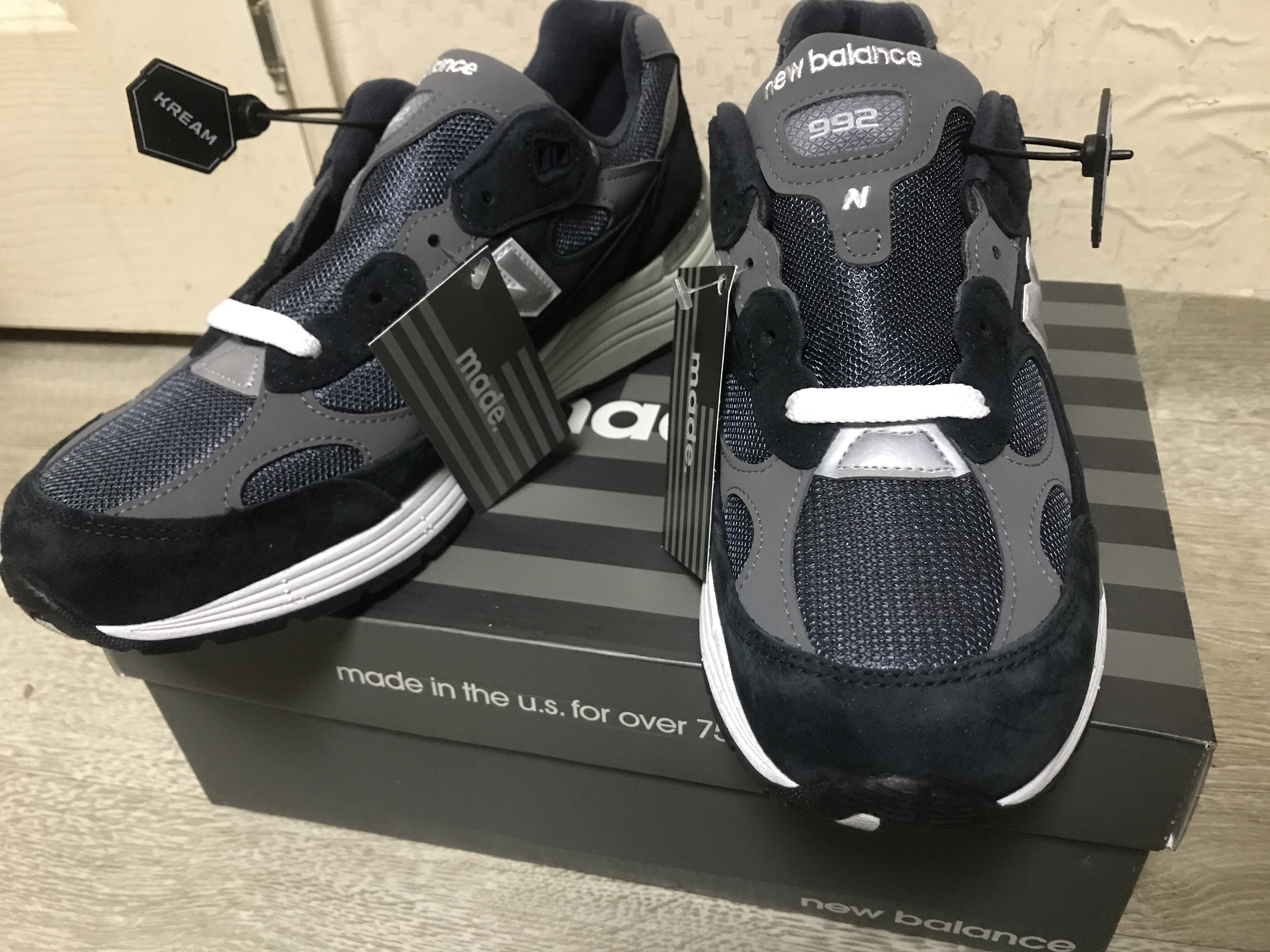 New Balance 992 Made in USA Navy 착용 스타일