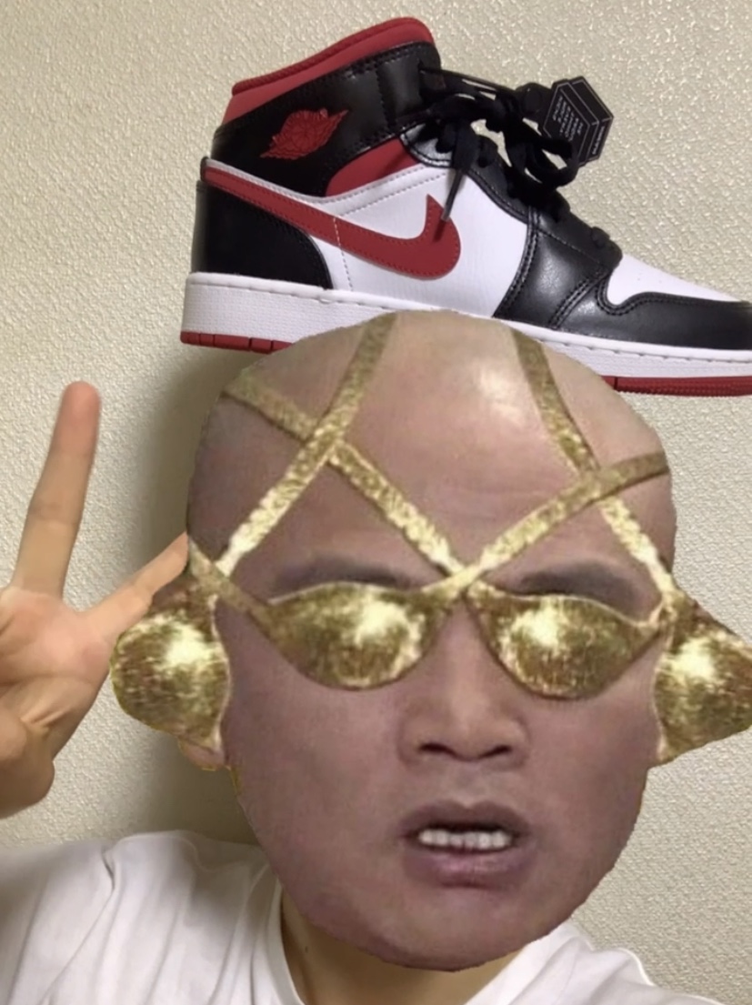 Jordan 1 Mid Gym Red Black White 착용 스타일 - 1