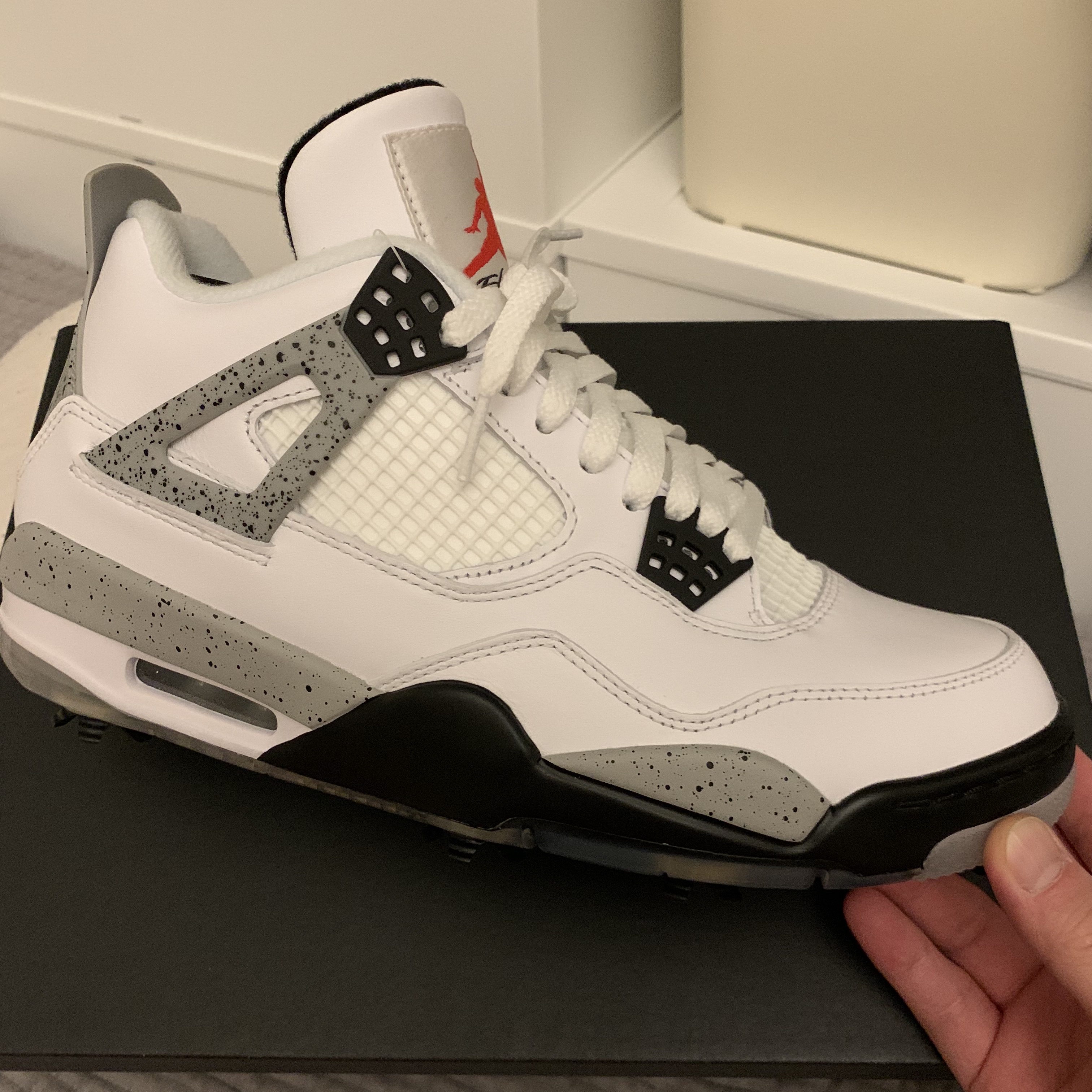 Jordan 4 Golf White Cement 착용 스타일