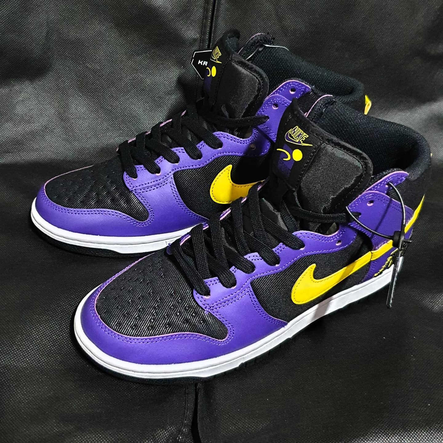 Nike Dunk High PRM EMB Court Purple 착용 스타일 - 1
