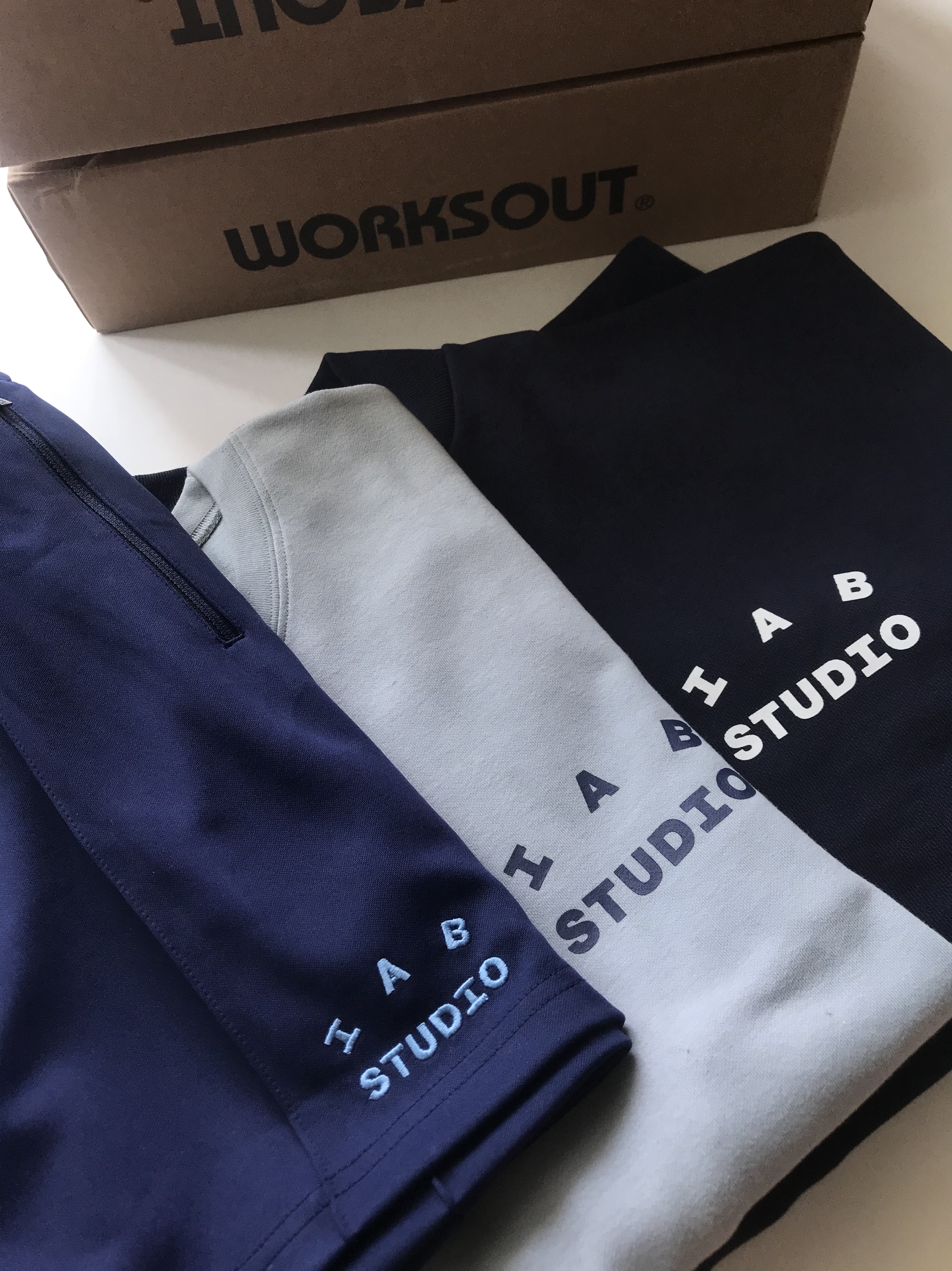 IAB Studio T-Shirt Ash Blue - 21SS, IAB Studio Cotton Stadium Jacket Navy - 21SS 착용 스타일 - 2