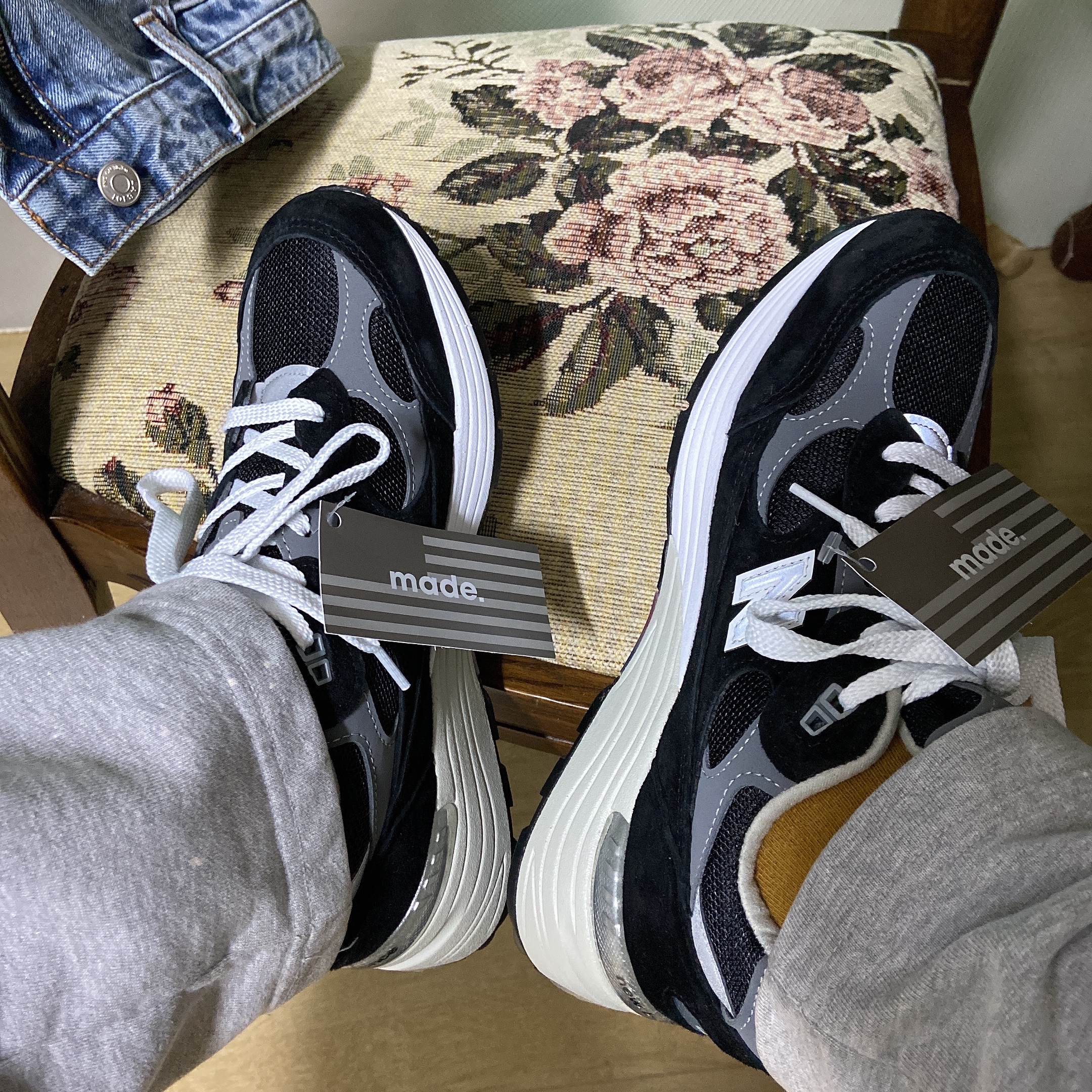 New Balance 992 Made in USA Black Grey 착용 스타일 - 3