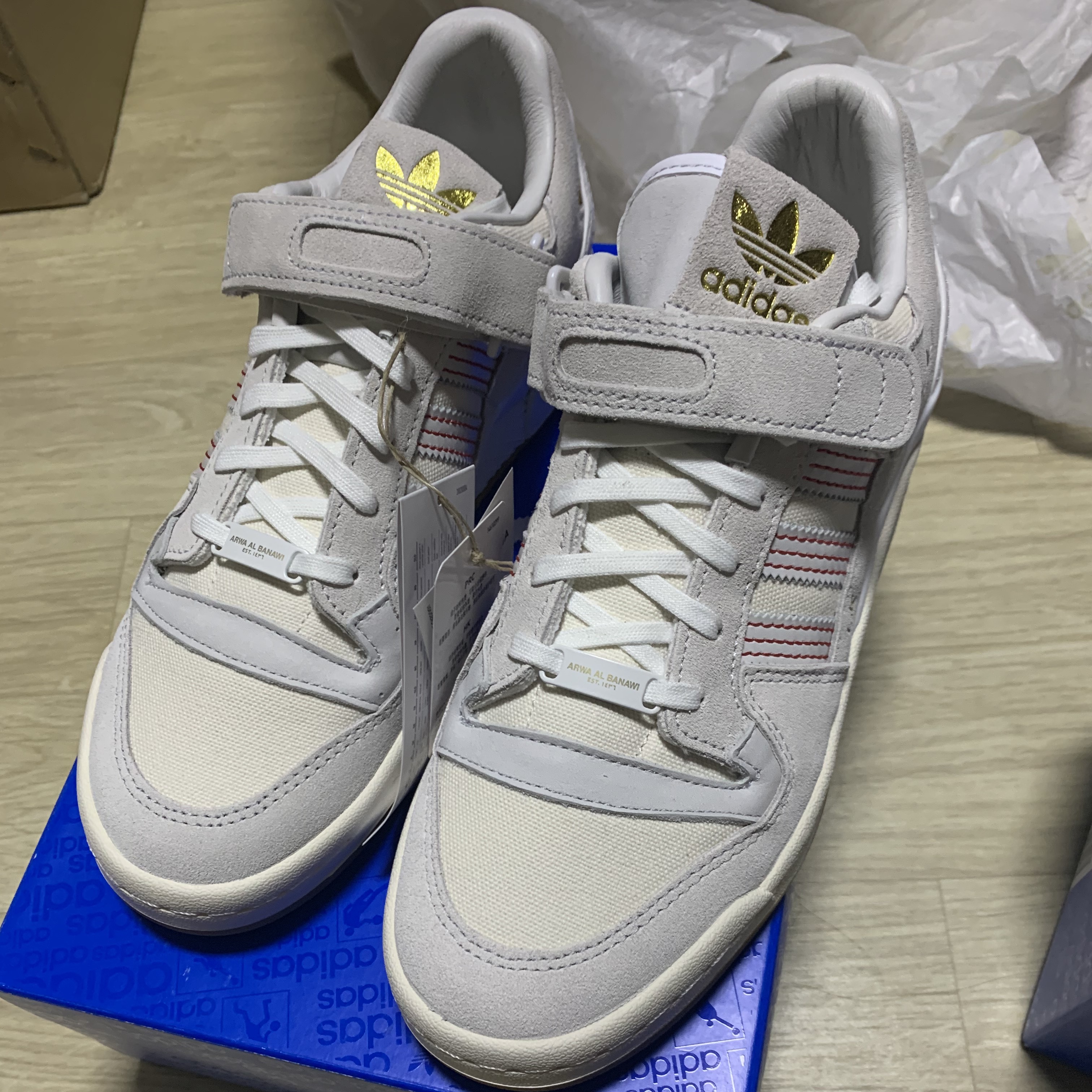 Adidas x Arwa Al Banawi Forum 84 Low Capra 착용 스타일