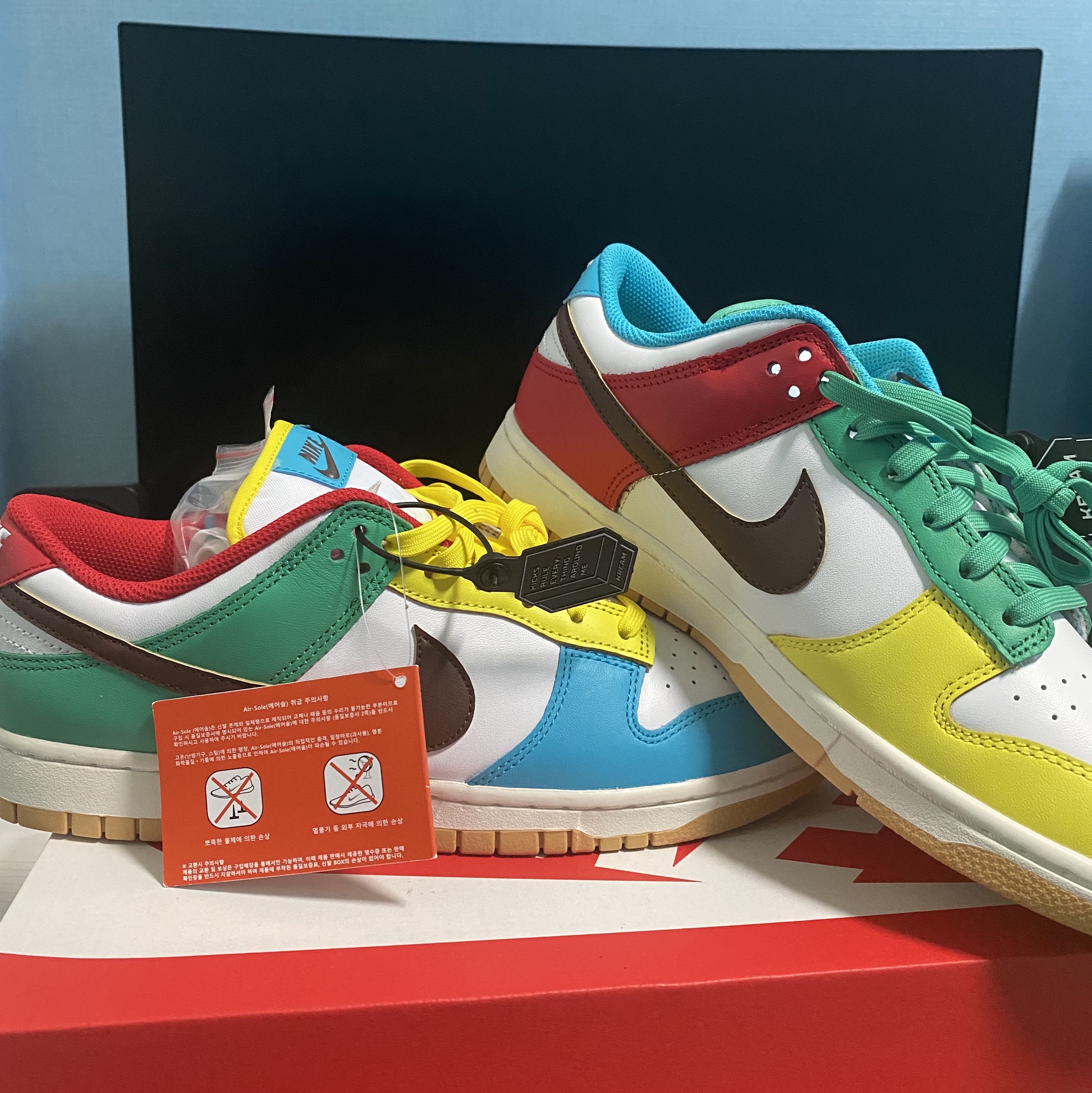 Nike Dunk Low SE Free.99 White 착용 스타일