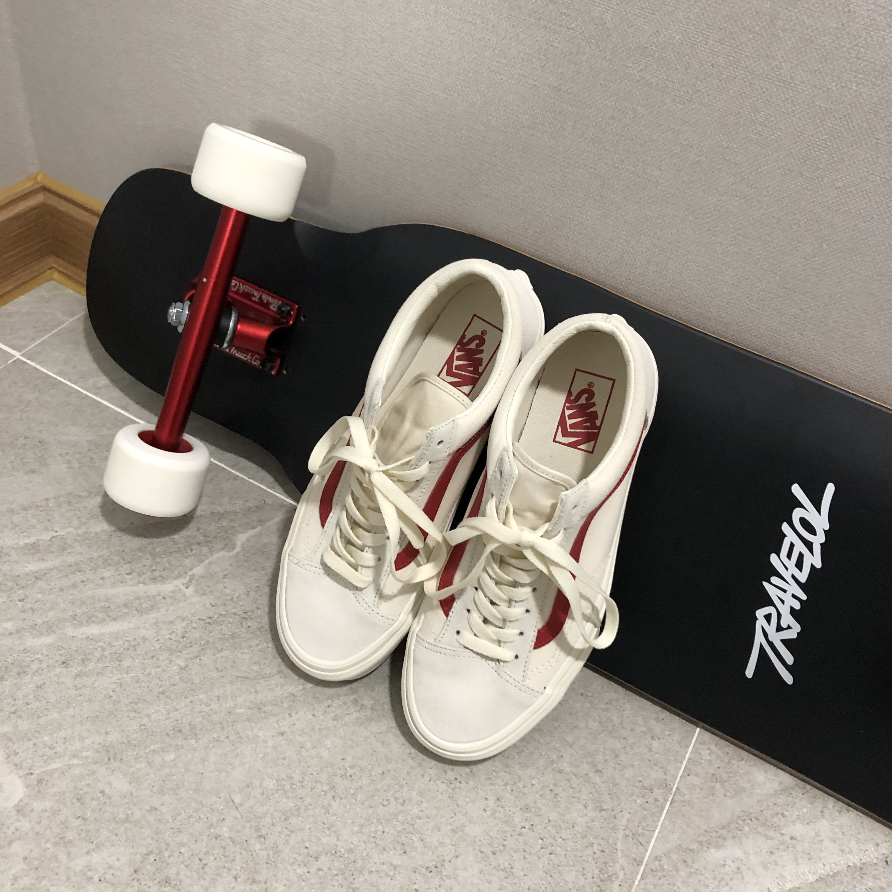 Vans Style 36 Marshmallow Racing Red 착용 스타일 - 1