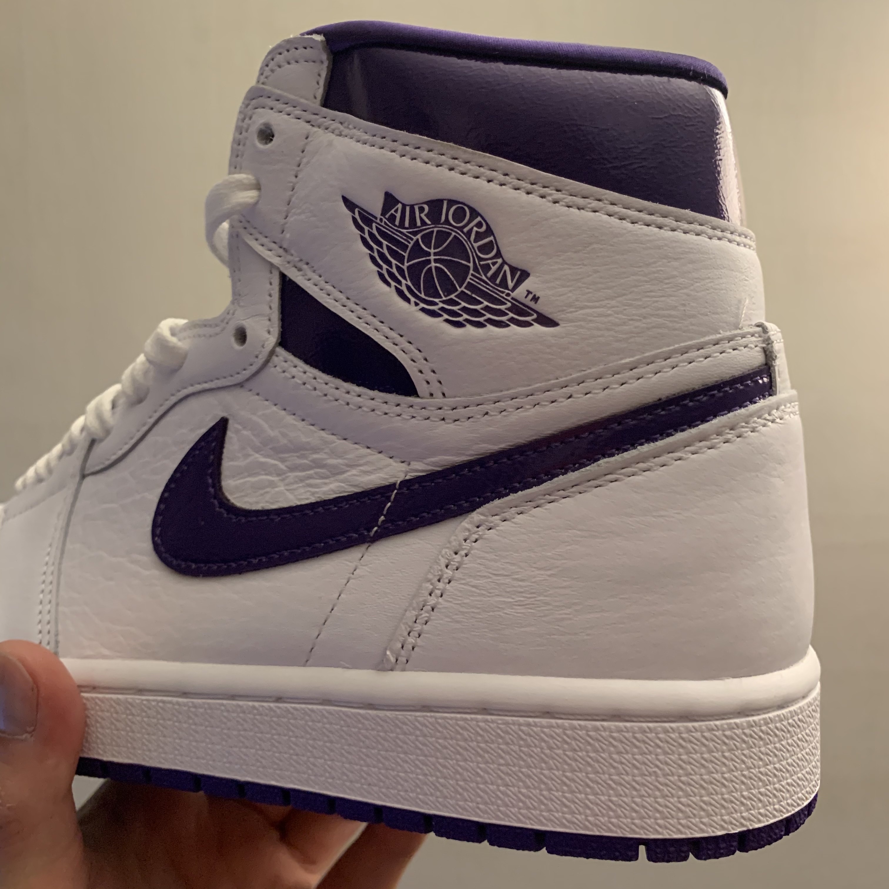 (W) Jordan 1 High OG Court Purple 착용 스타일 - 4