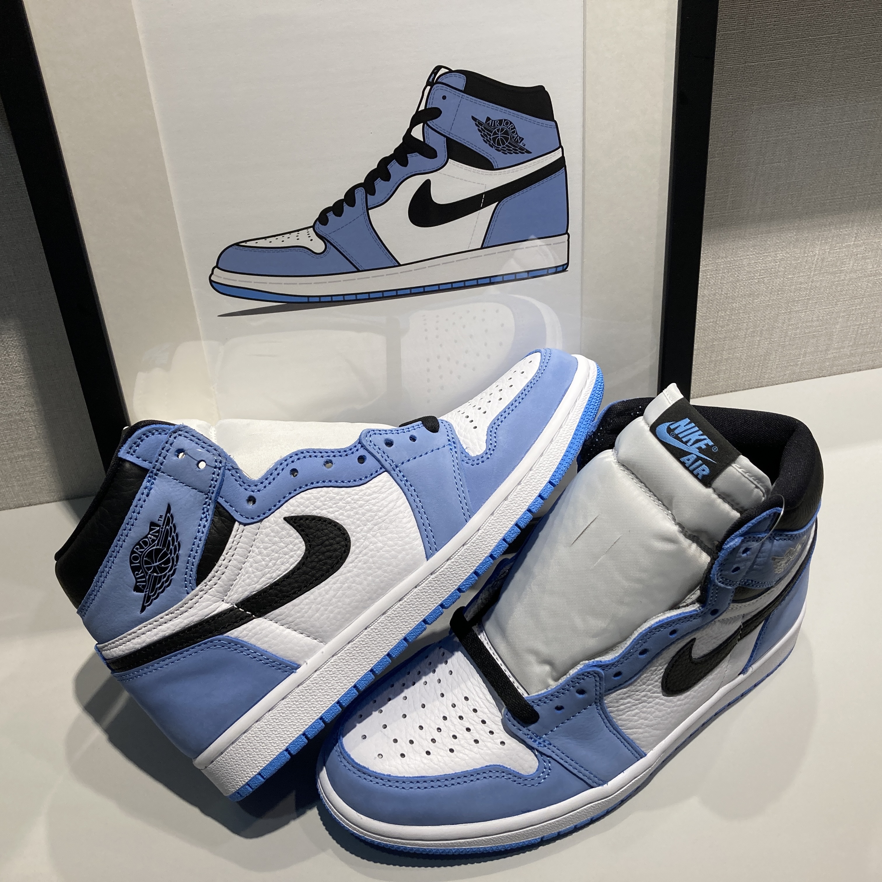 Jordan 1 Retro High OG University Blue 착용 스타일