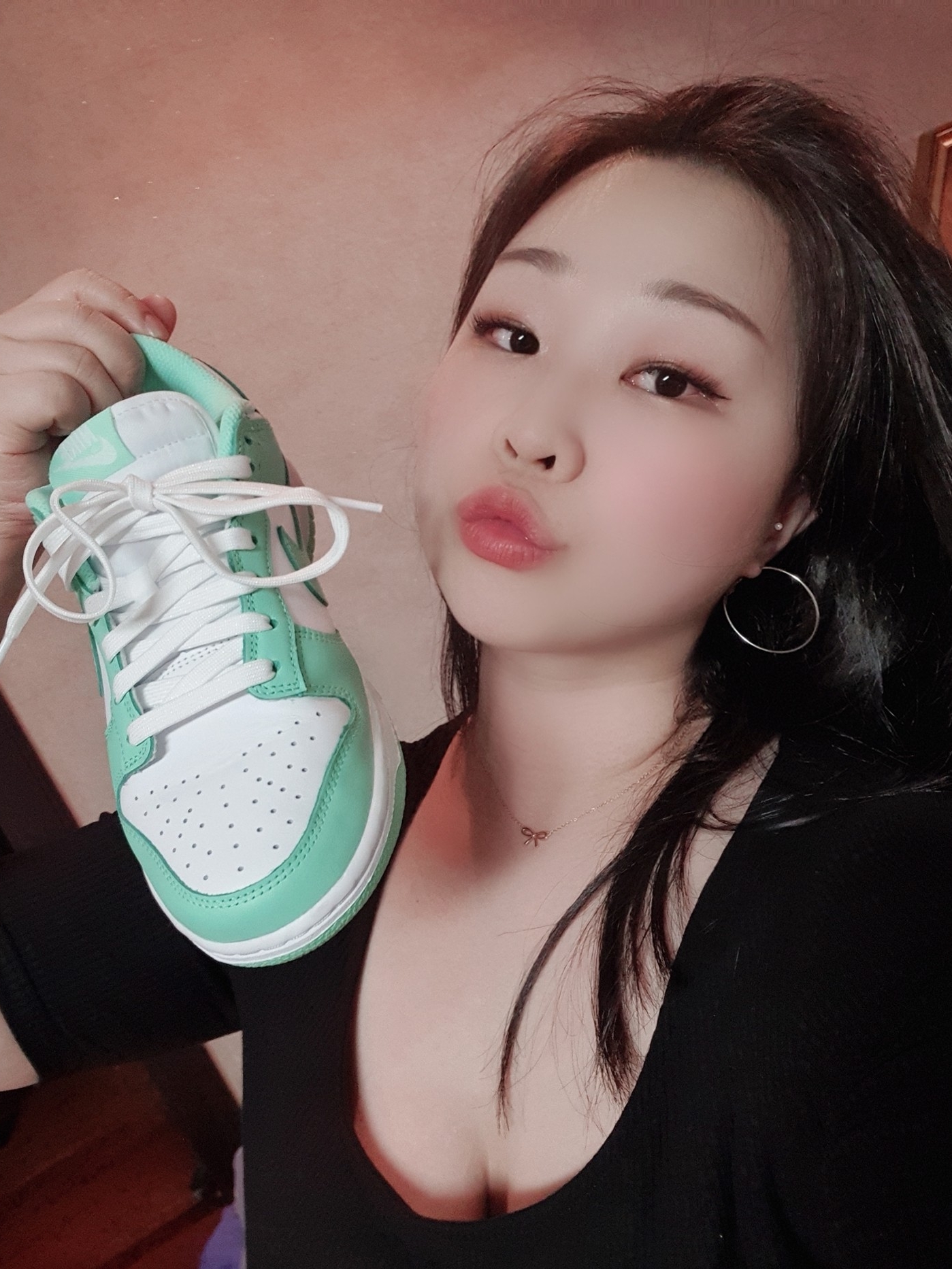 (W) Nike Dunk Low Green Glow 착용 스타일