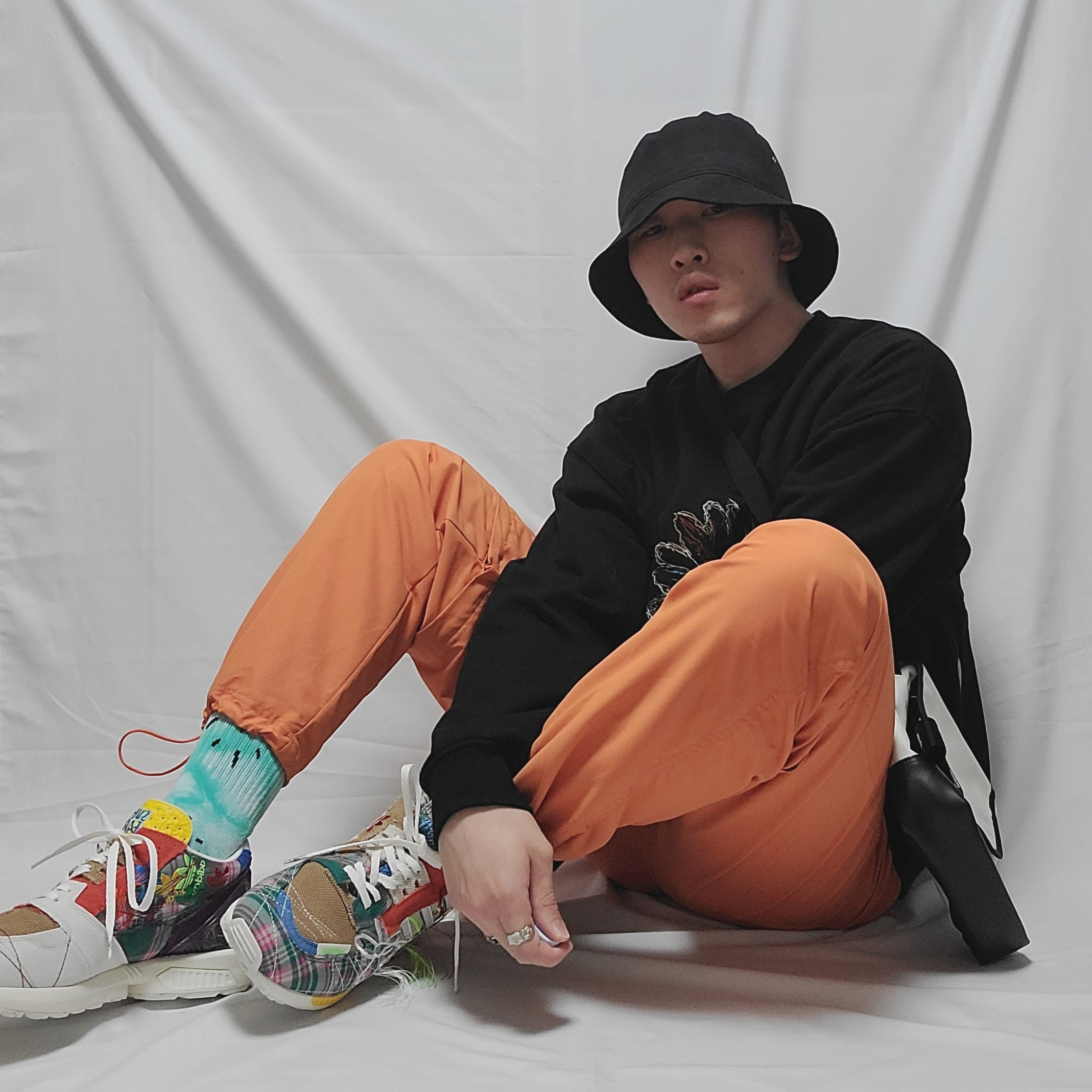 Adidas x Sean Wotherspoon ZX 8000 Superearth 착용 스타일 - 3
