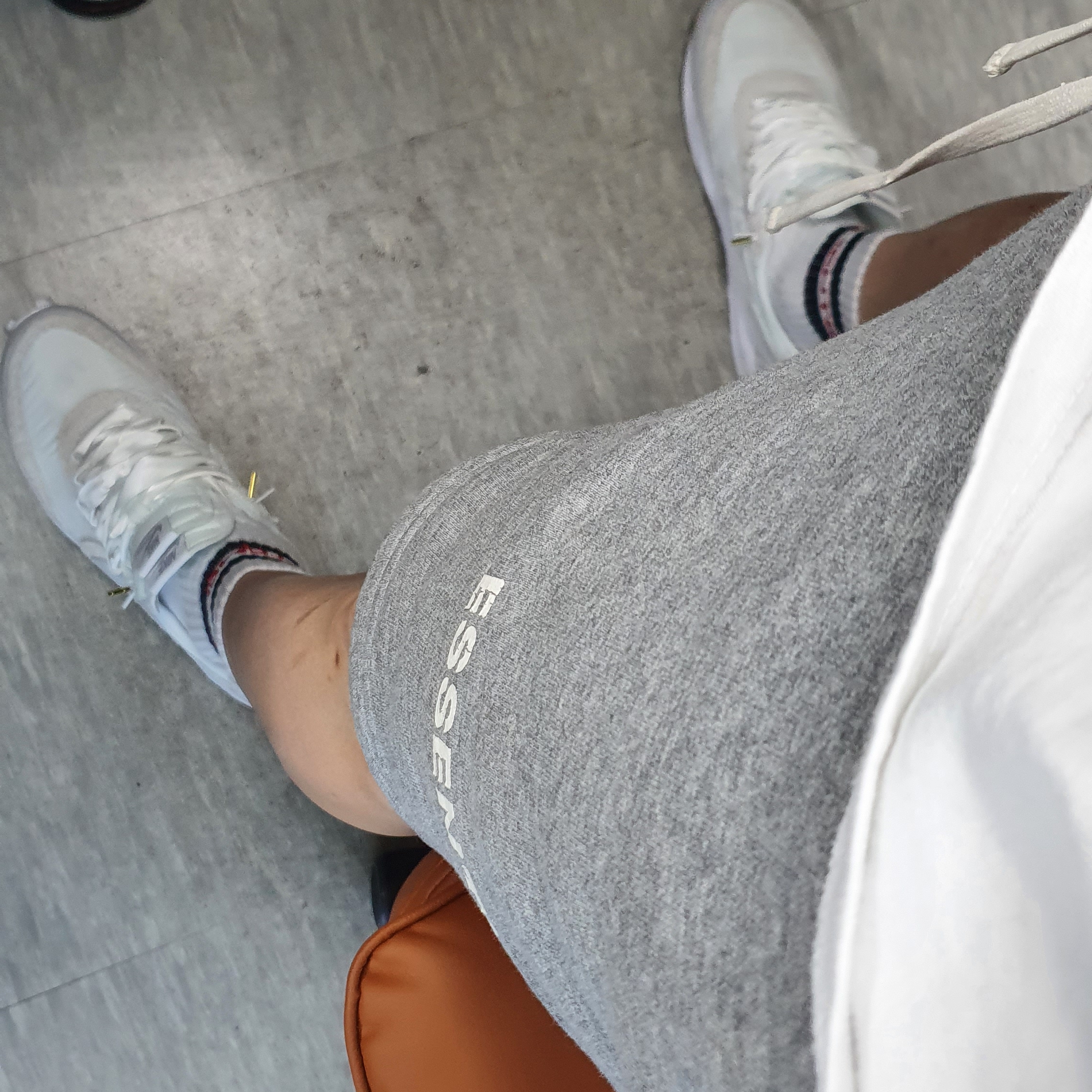 Nike x Sacai LDWaffle White Nylon, Essentials Fleece Shorts Heather Grey - 20FW 착용 스타일
