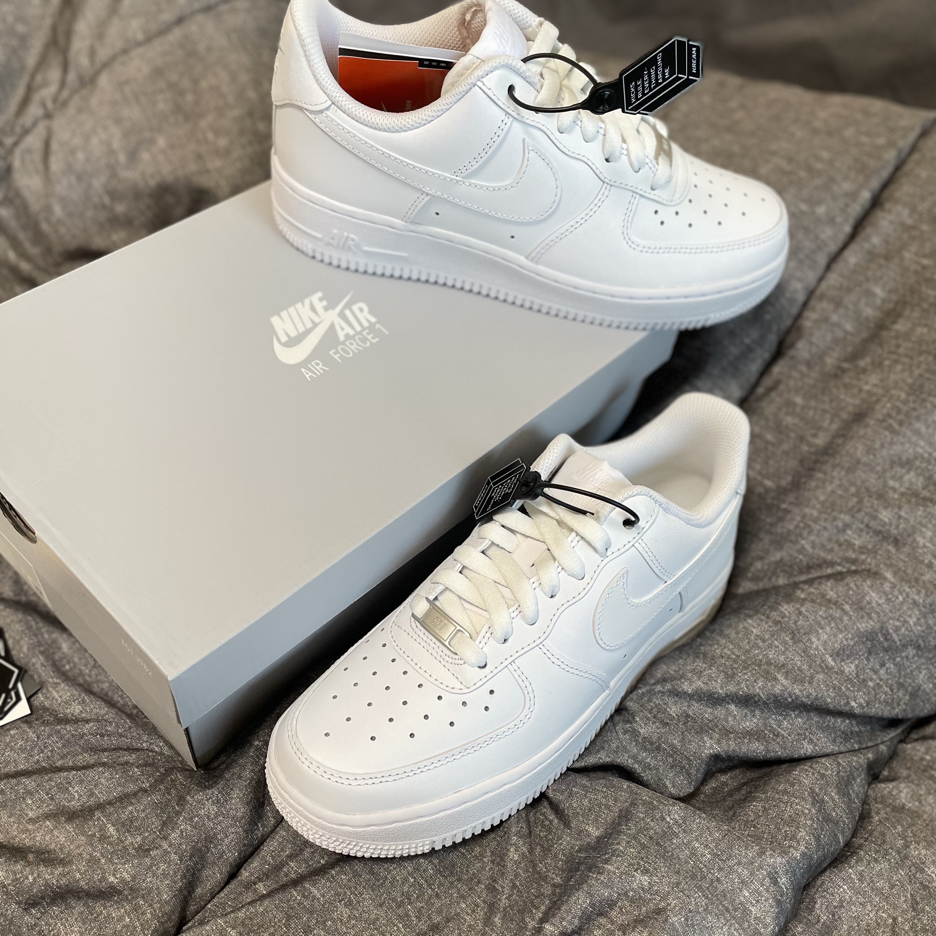 Nike Air Force 1 '07 Low White 착용 스타일 - 2