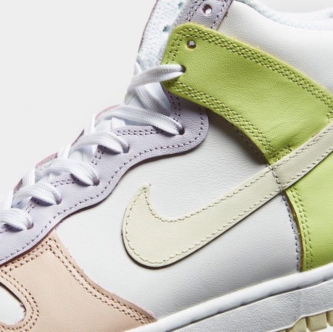 (W) Nike Dunk High Football Grey 착용 스타일 - 4