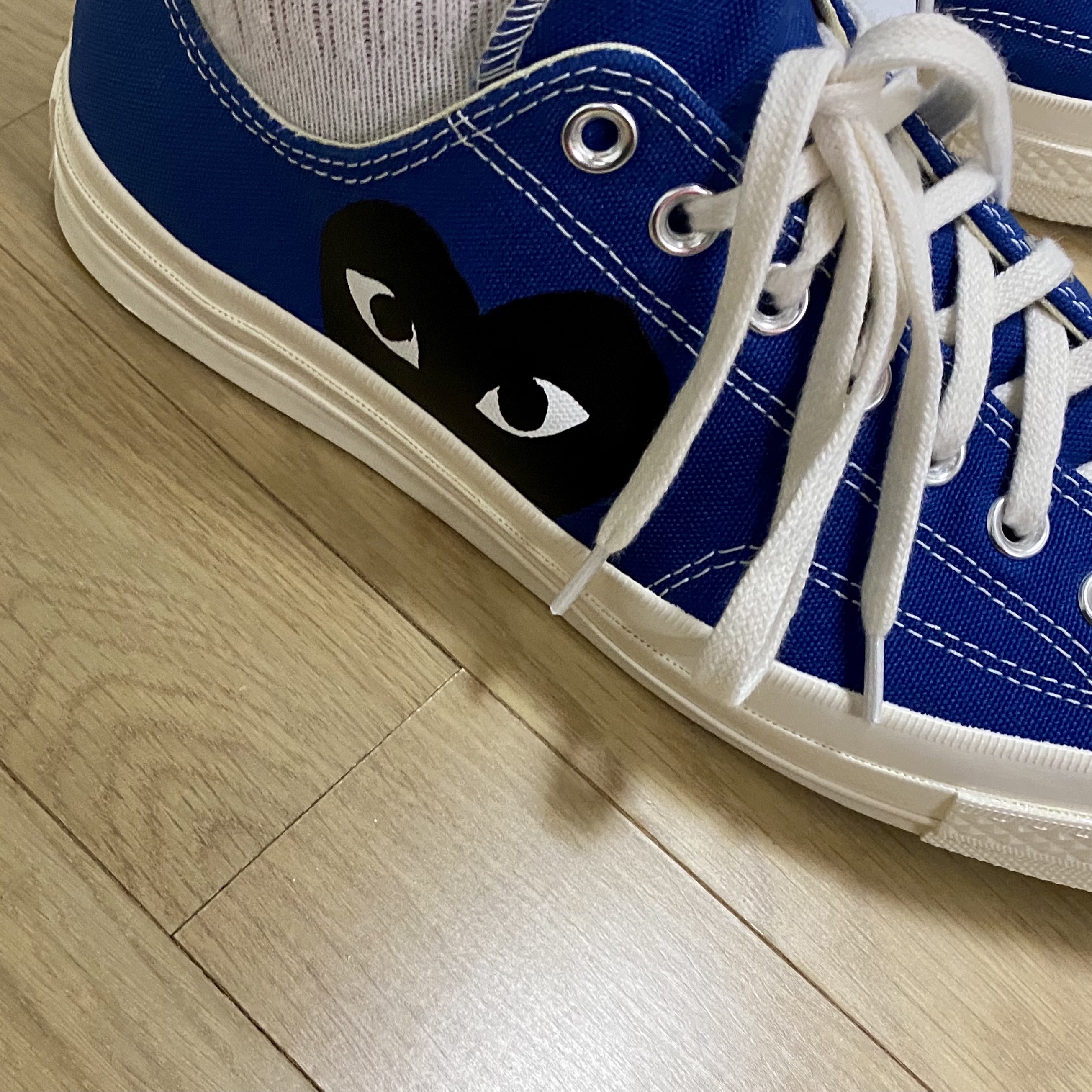Converse x Play Comme des Garcons Chuck 70 Ox Blue Quartz 착용 스타일