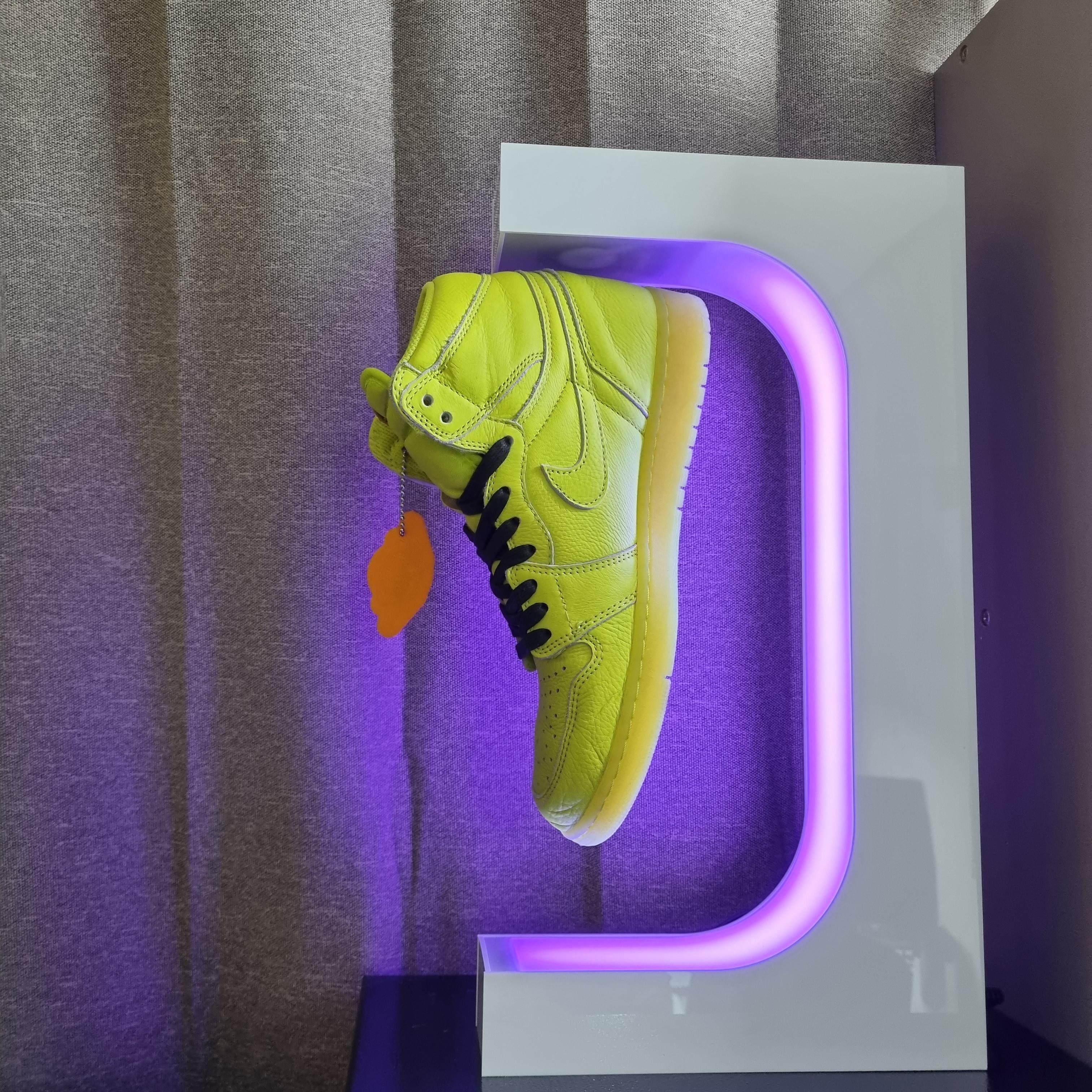 Jordan 1 Retro High Gatorade Cyber 착용 스타일