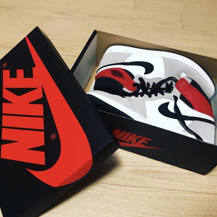 Jordan 1 Retro High OG Light Smoke Grey 착용 스타일