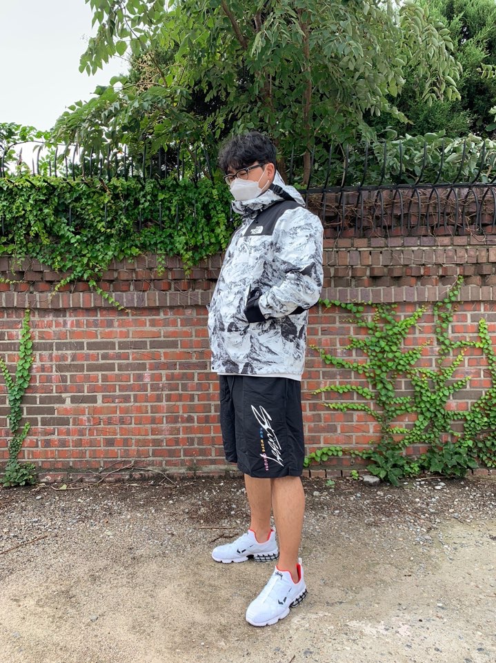 Nike x Stussy Air Zoom Spiridon Kukini White 착용 스타일