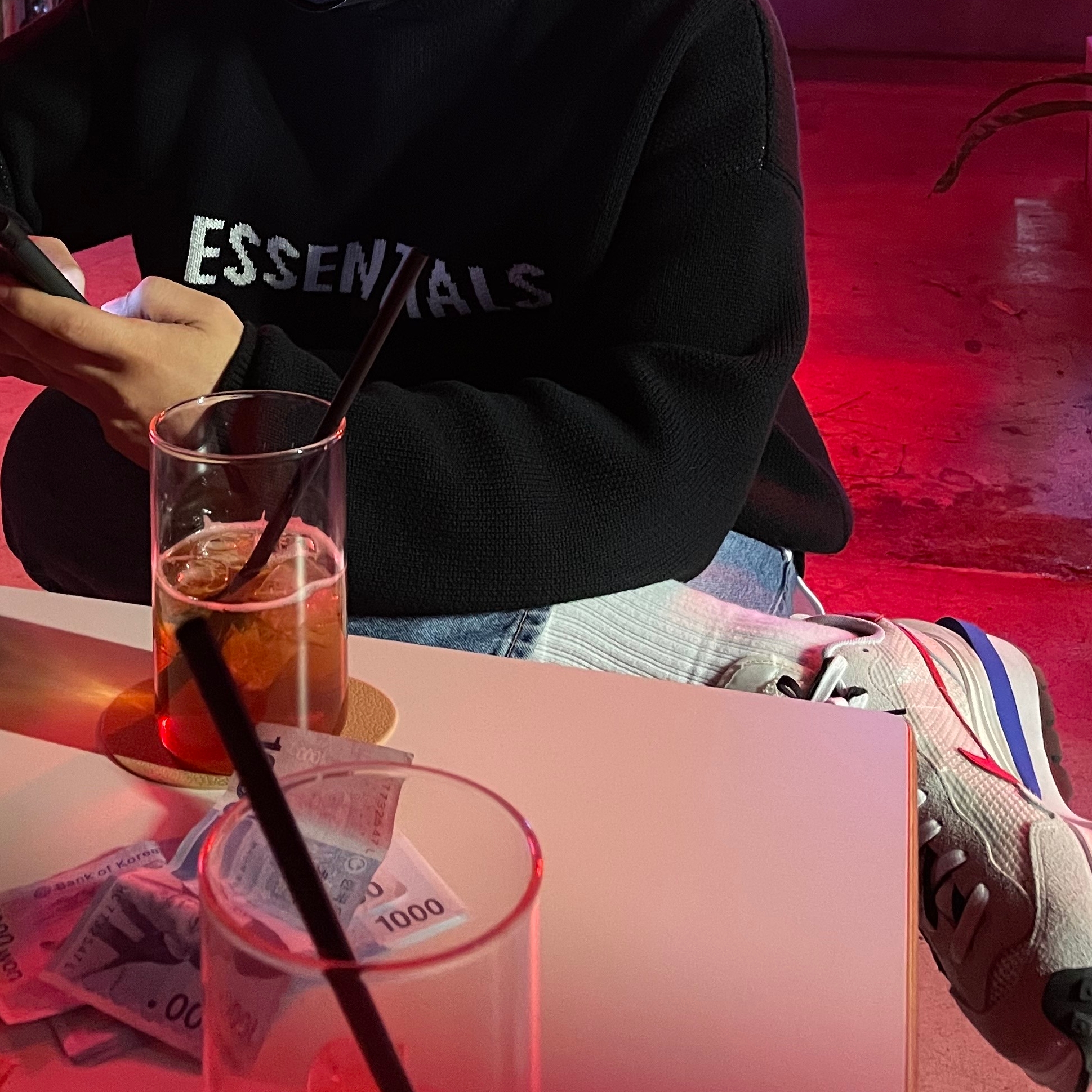 Essentials Knit Hoodie Black - 20FW, Nike x Sacai VaporWaffle Royal Fuchsia 착용 스타일