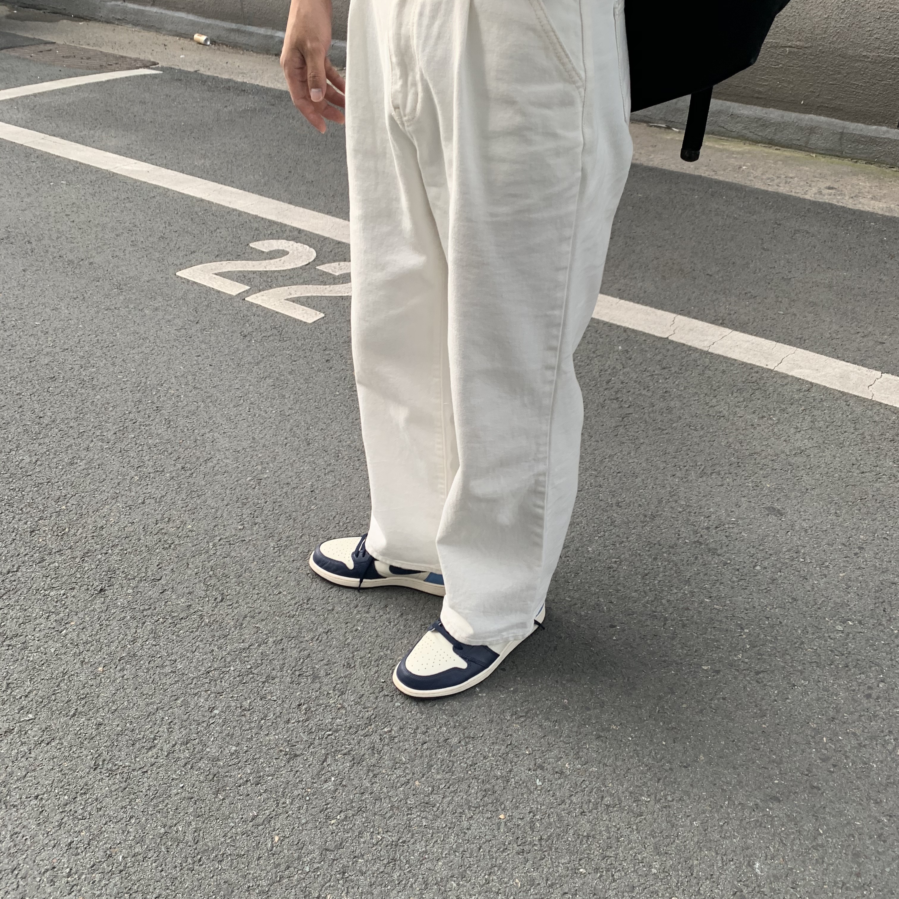 Jordan 1 Retro High Obsidian UNC 착용 스타일
