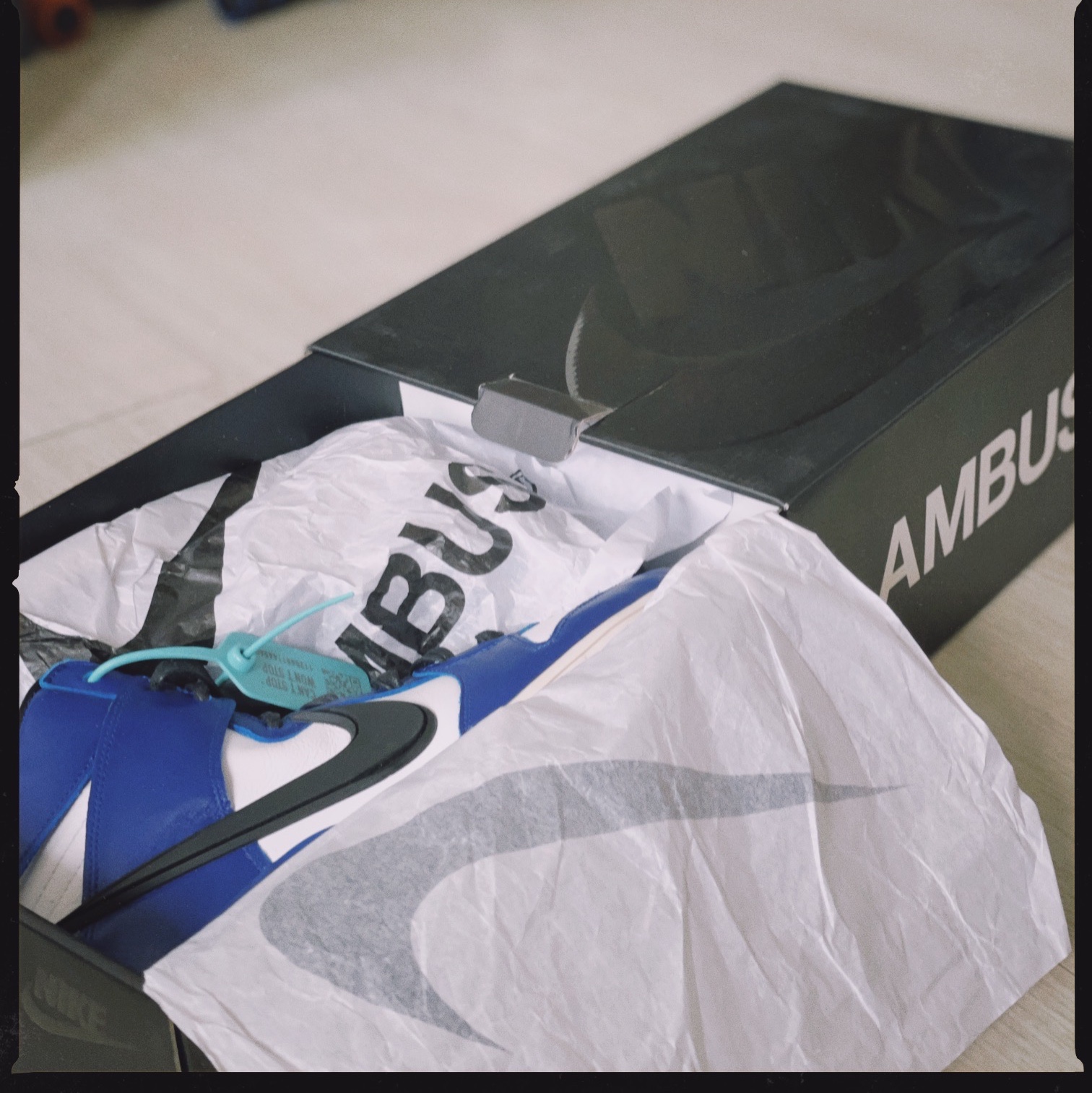Nike x Ambush Dunk High Deep Royal Blue 착용 스타일