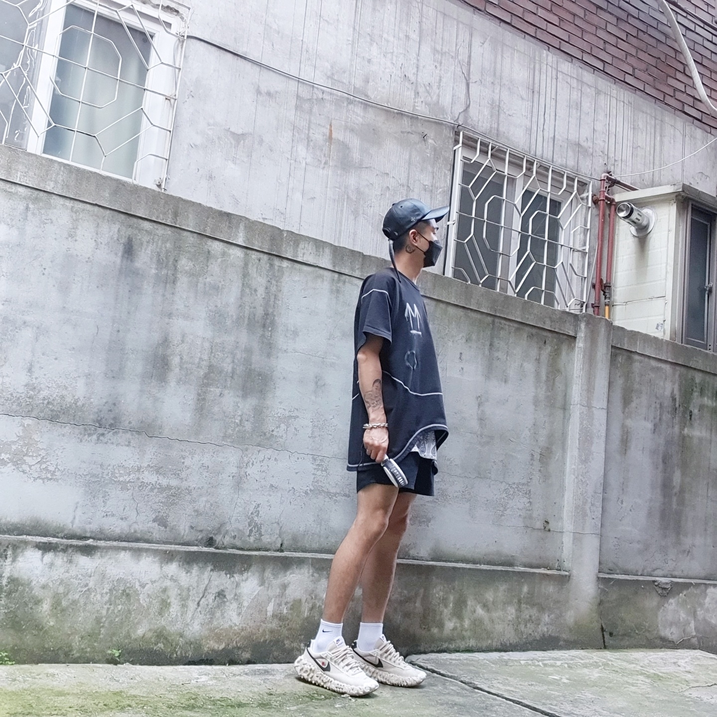 Nike x Off-White NRG RU Short Sleeve T-Shirt, Nike x Undercover Overbreak SP Overcast 착용 스타일 - 1