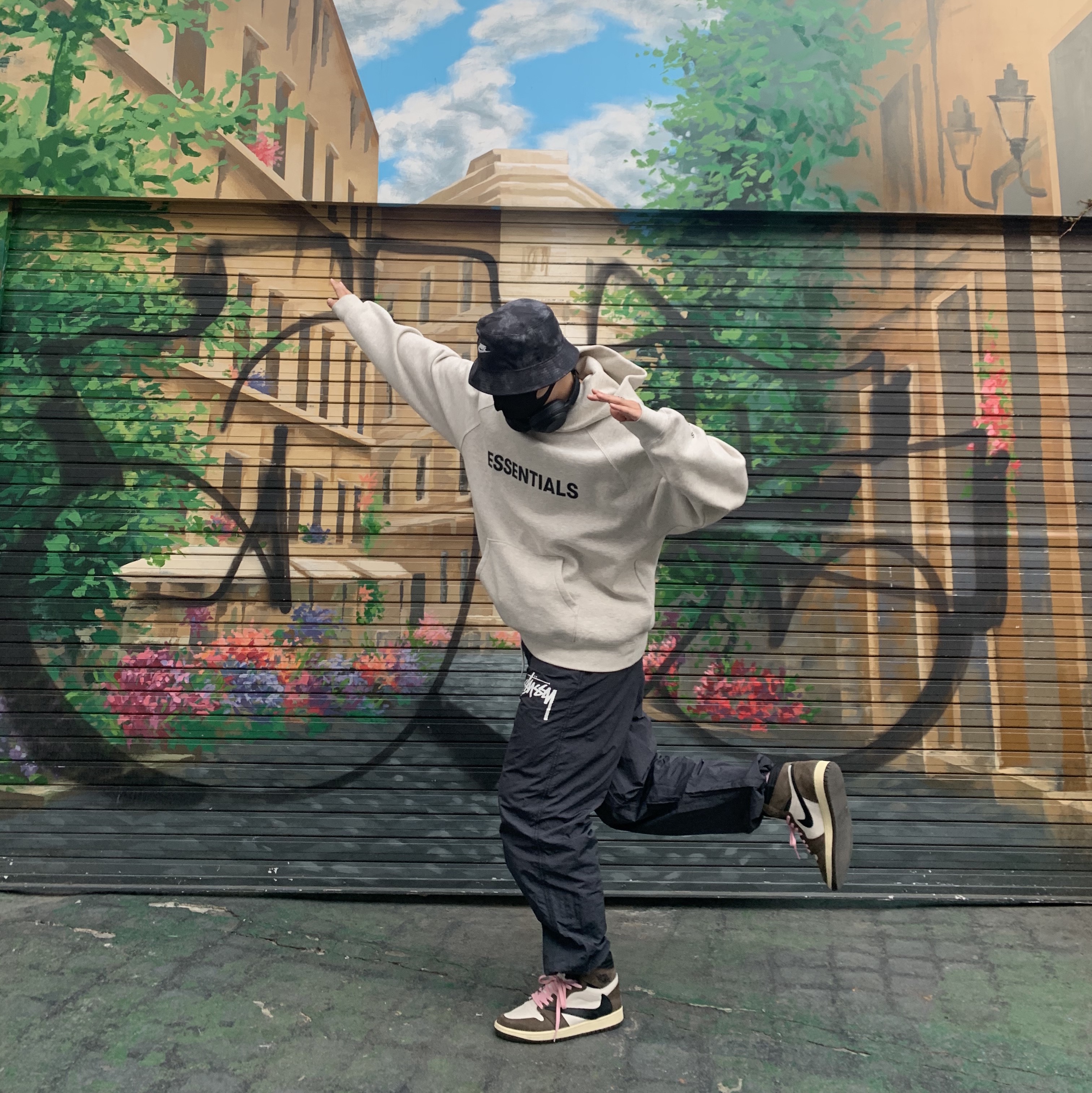 Jordan 1 x Travis Scott Retro High OG SP Mocha, Nike x Stussy Beach Pants Off Noir 착용 스타일 - 3