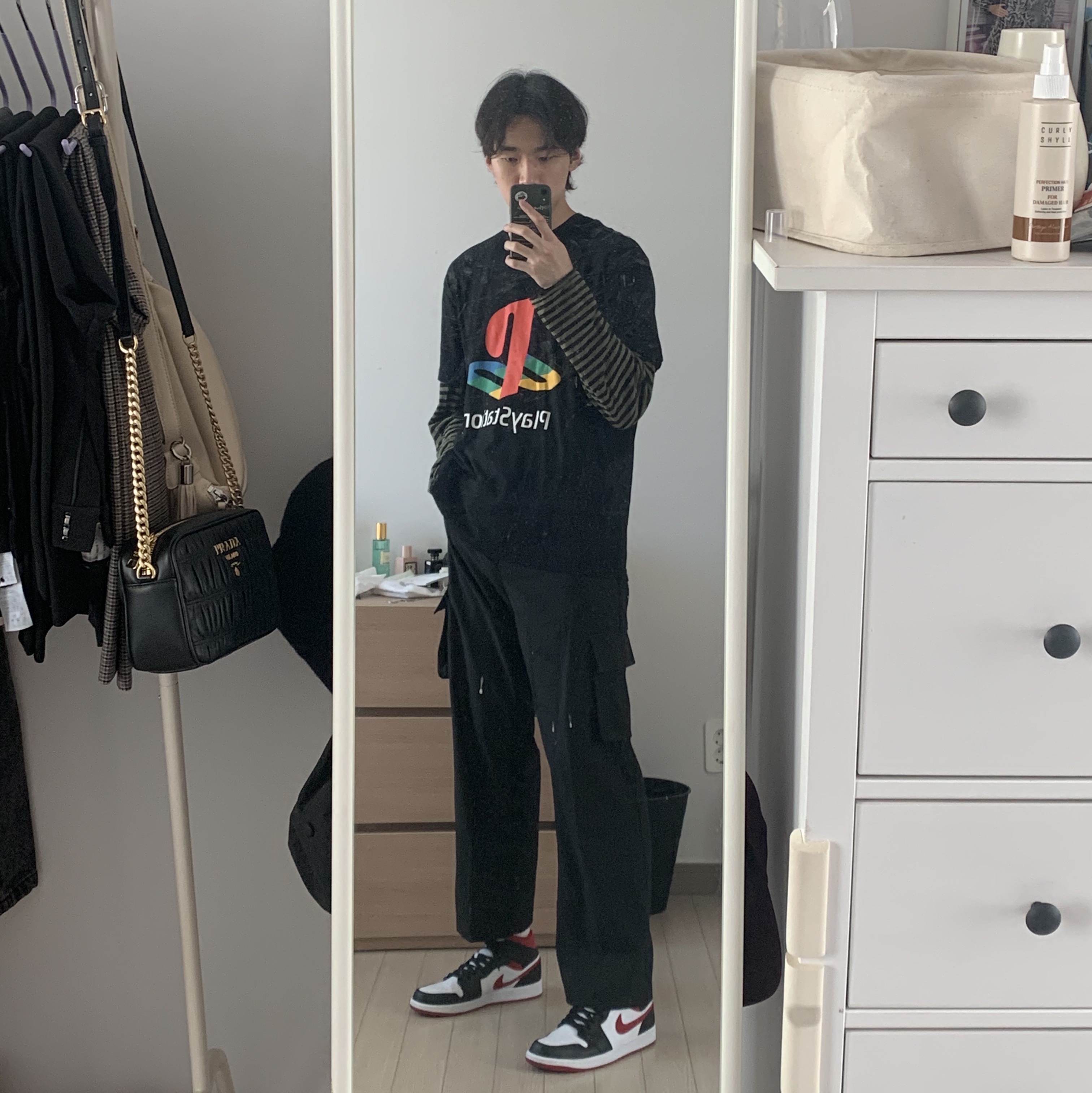 Jordan 1 Mid Gym Red Black White 착용 스타일