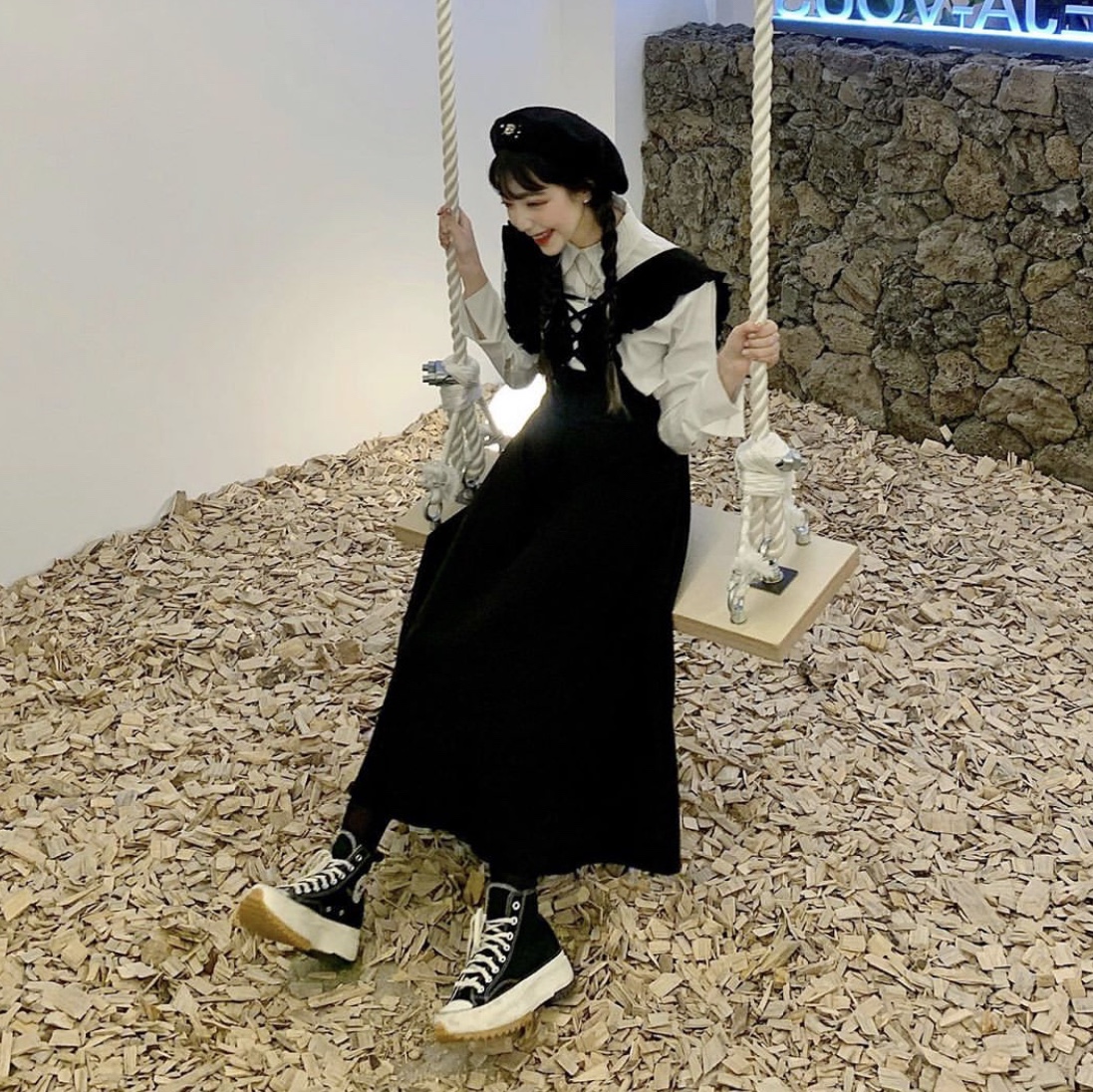 Converse x JW Anderson Run Star Hike Hi Black 착용 스타일