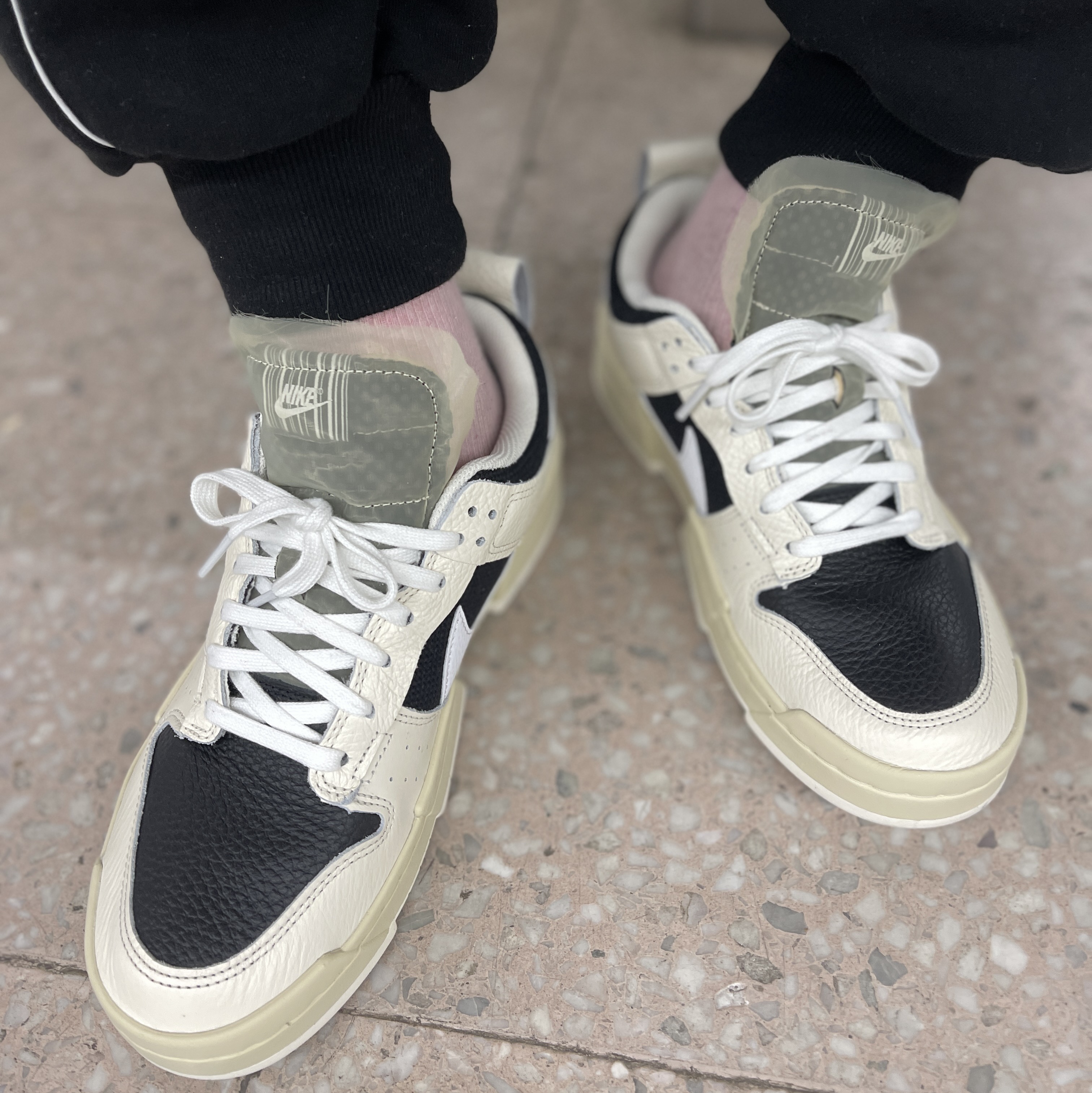 (W) Nike Dunk Low Disrupt Pale Ivory 착용 스타일 - 2