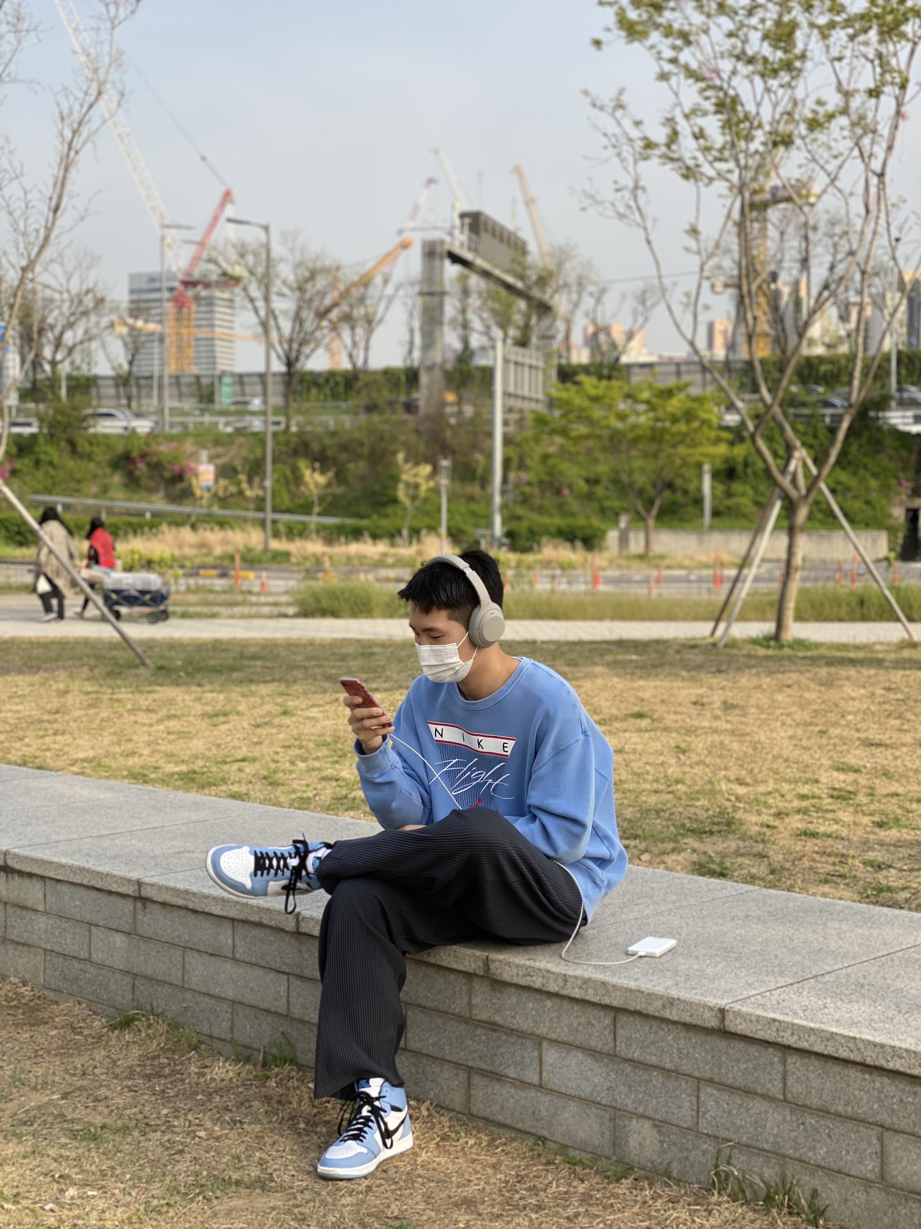 Jordan 1 Retro High OG University Blue 착용 스타일