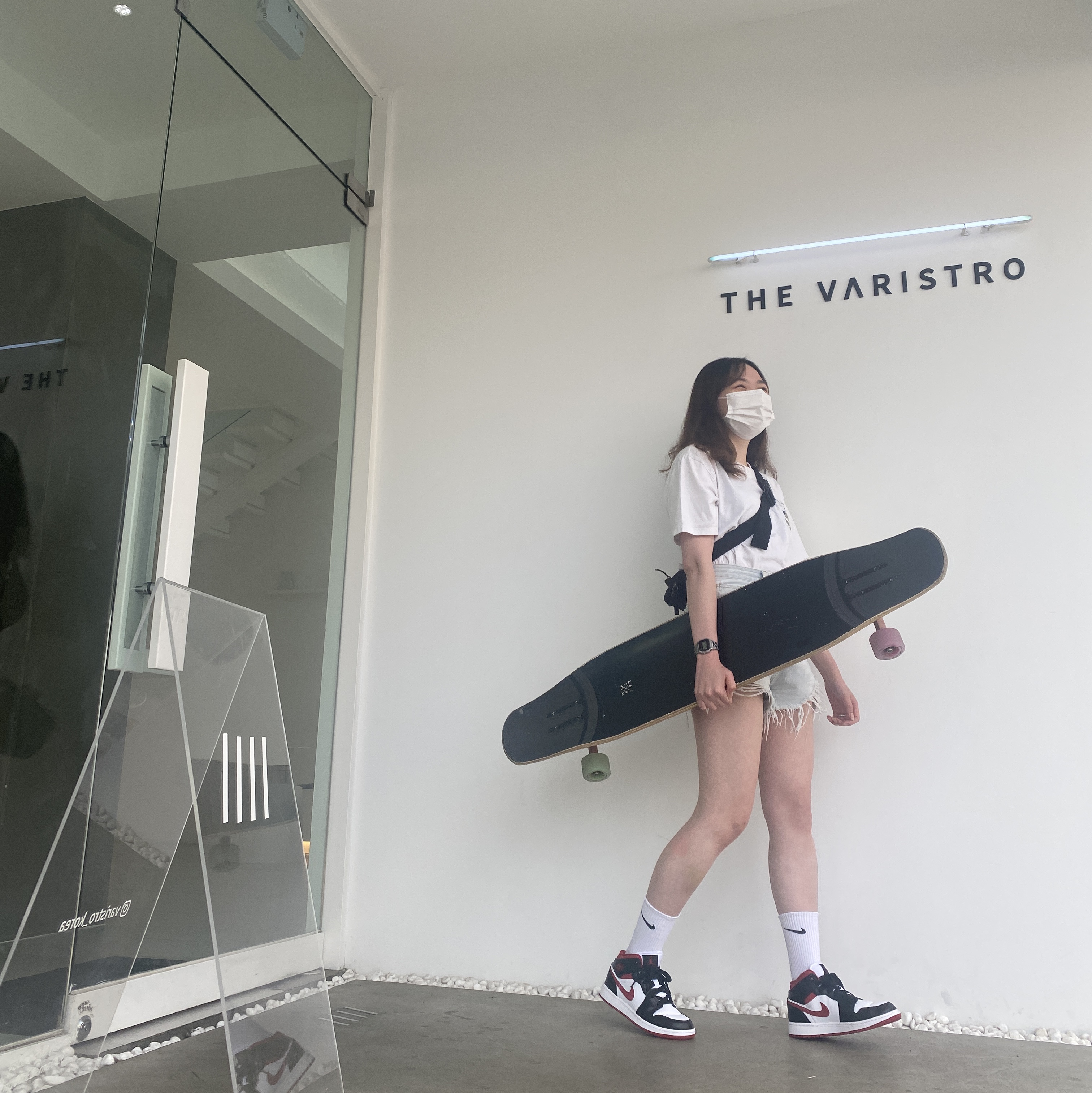 (GS) Jordan 1 Mid Gym Red Black White 착용 스타일