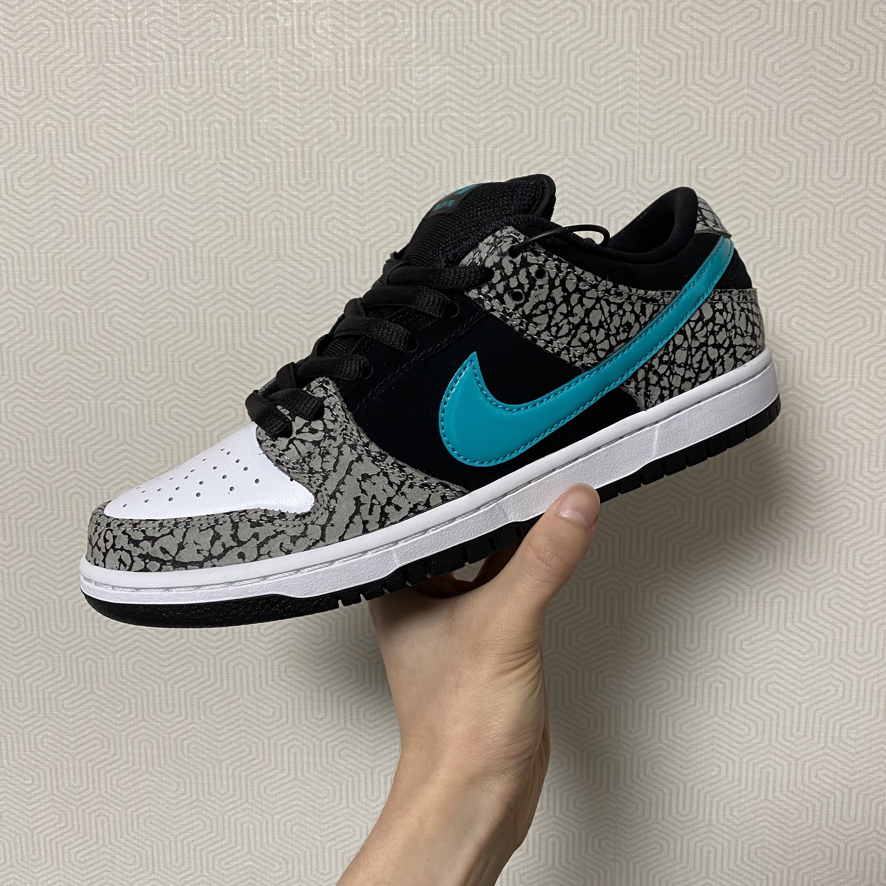 Nike SB Dunk Low Pro Clear Jade 착용 스타일 - 2