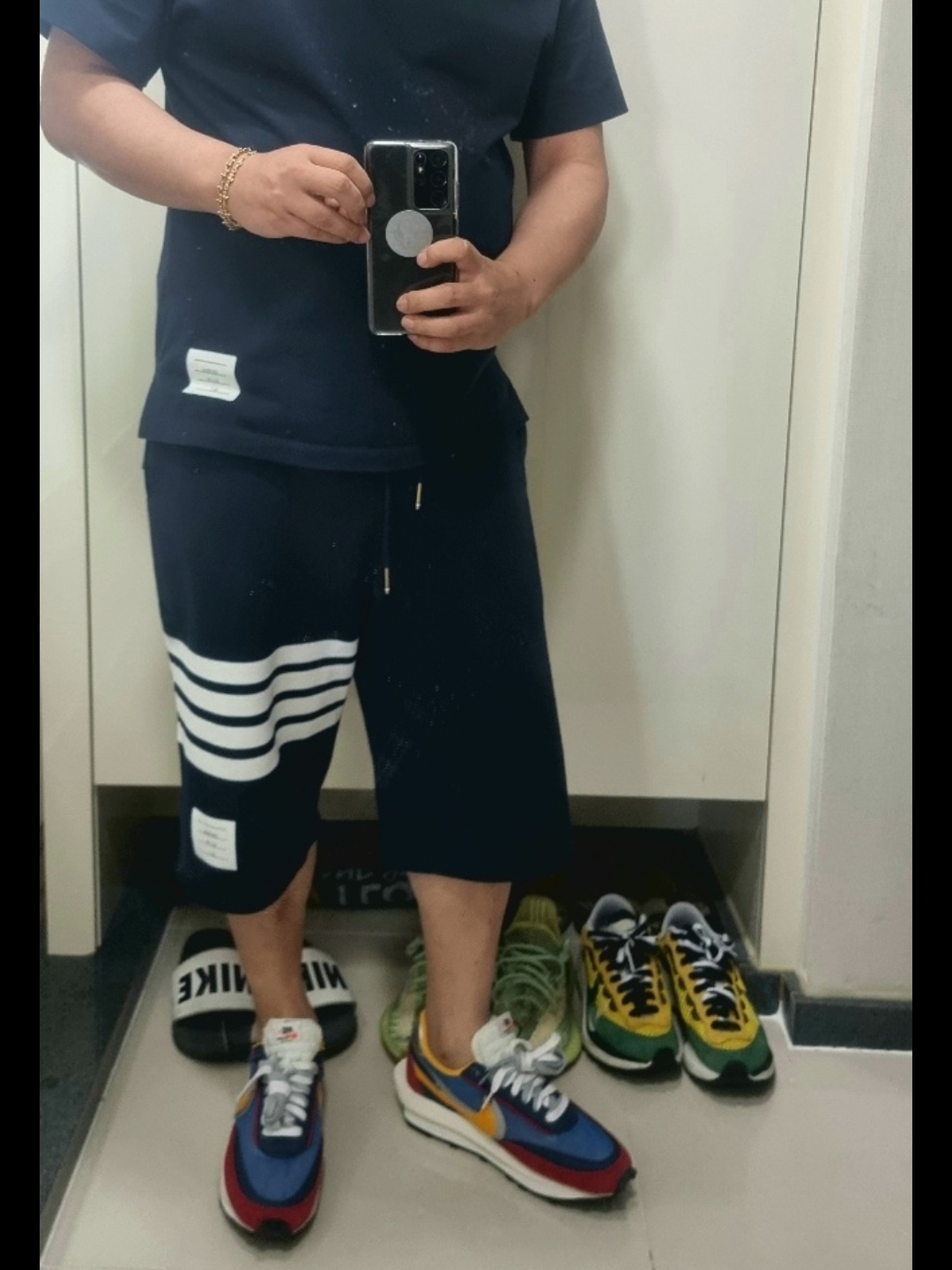 Nike x Sacai LDWaffle Blue Multi 착용 스타일 - 1