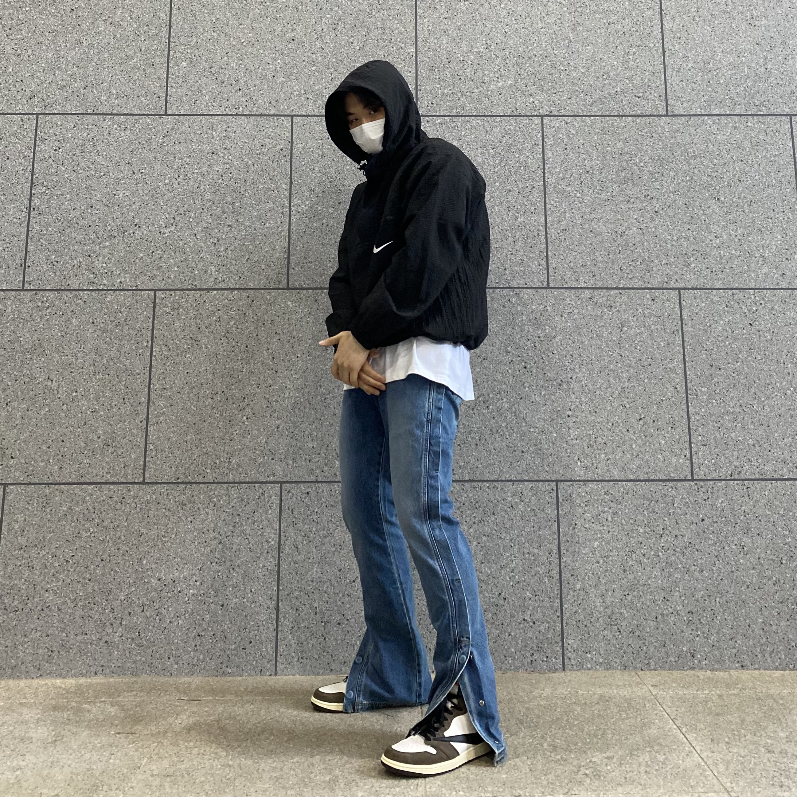 Jordan 1 x Travis Scott Retro High OG SP Mocha, Supreme x Nike Jewel Reversible Ripstop Anorak Black - 20FW 착용 스타일