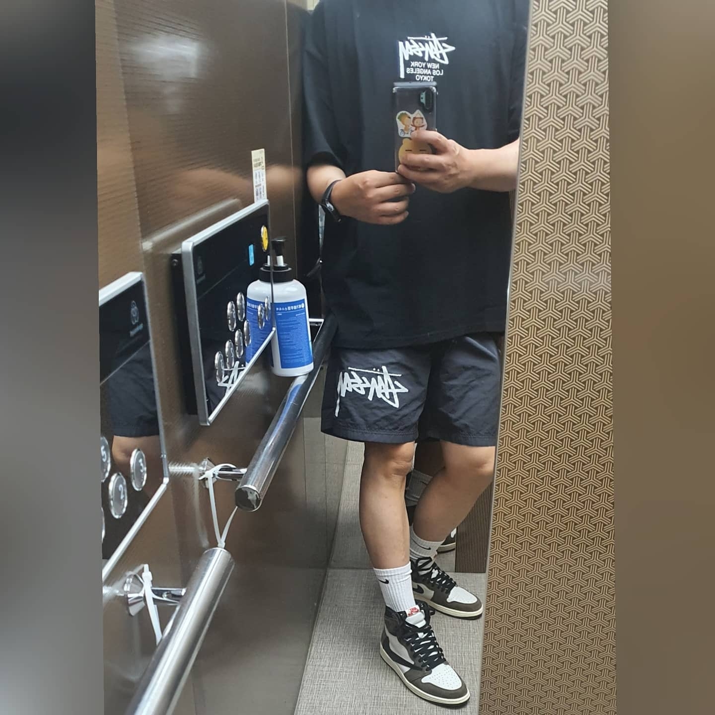 Nike x Stussy WT T-Shirt Black - US/EU, Nike x Stussy Water Shorts Off Noir 착용 스타일 - 2