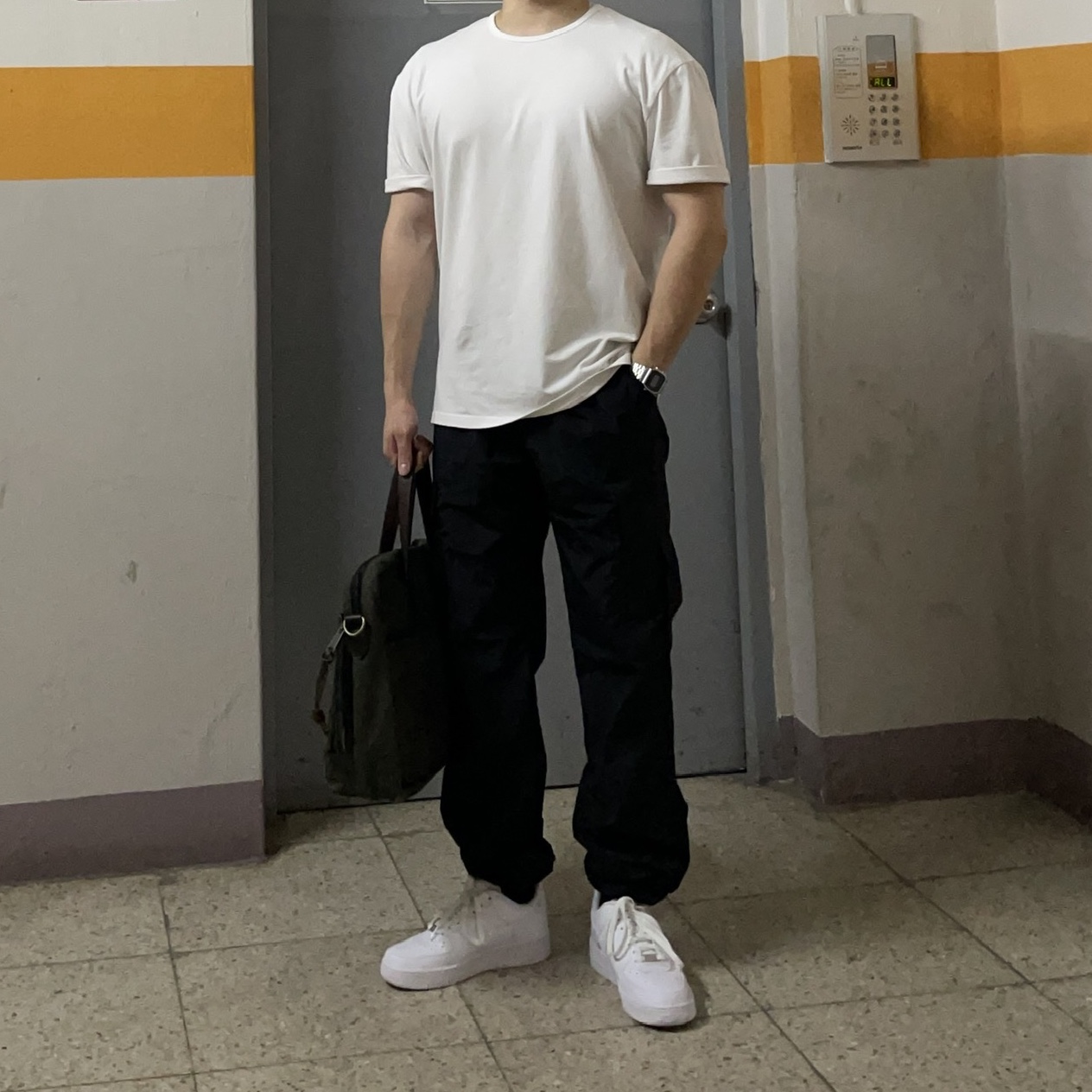 Nike Air Force 1 '07 Low White 착용 스타일