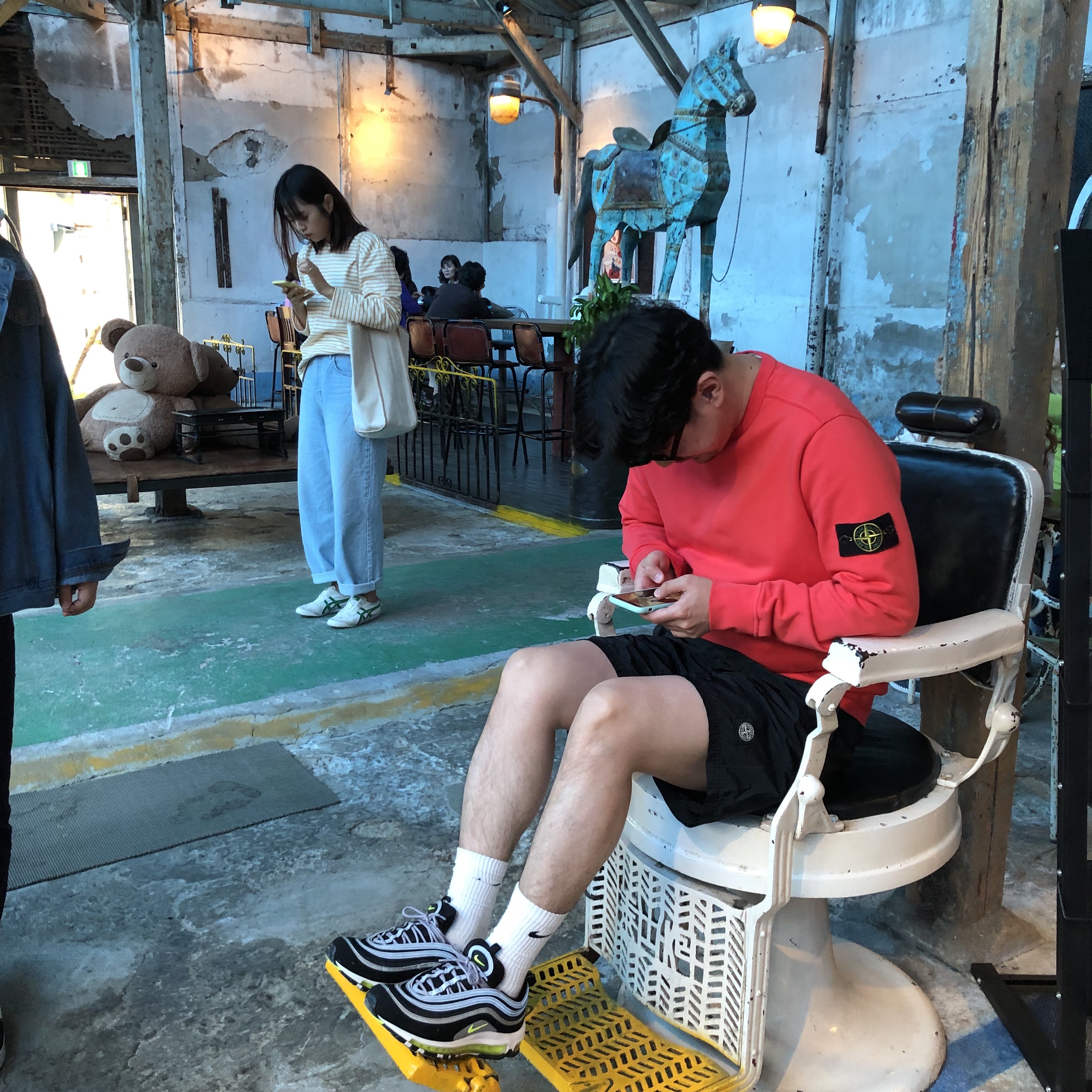 Nike Air Max 97 OG Black Volt Asia, Stone Island B0943 Nylon Metal Swimming Trunk Black - 21SS 착용 스타일