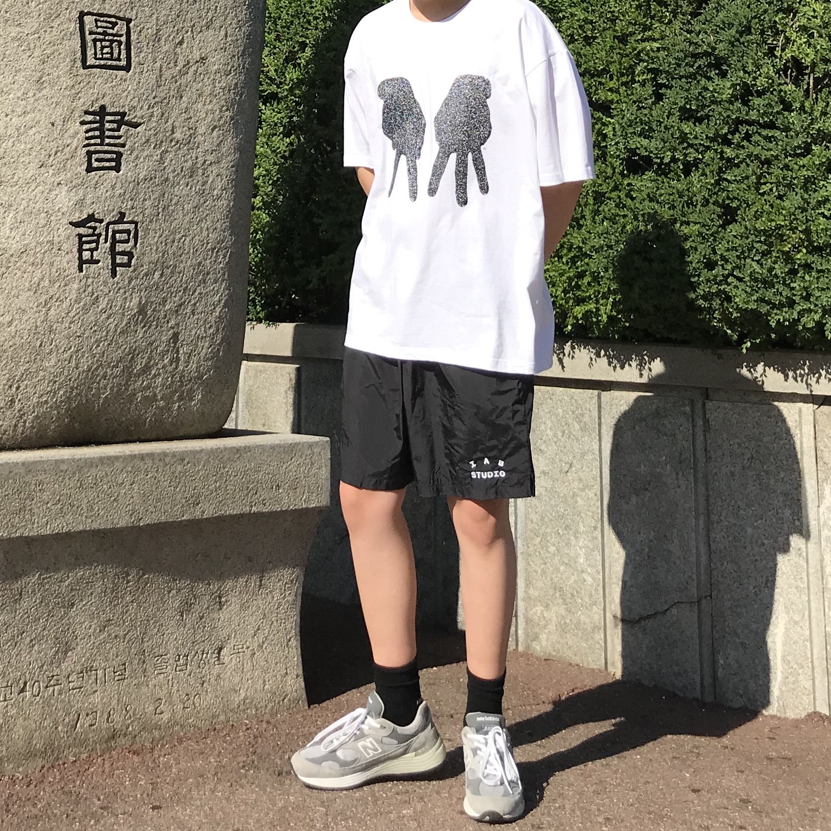 IAB Studio Woven Shorts Black, New Balance 992 Made in USA Grey - D Standard 착용 스타일