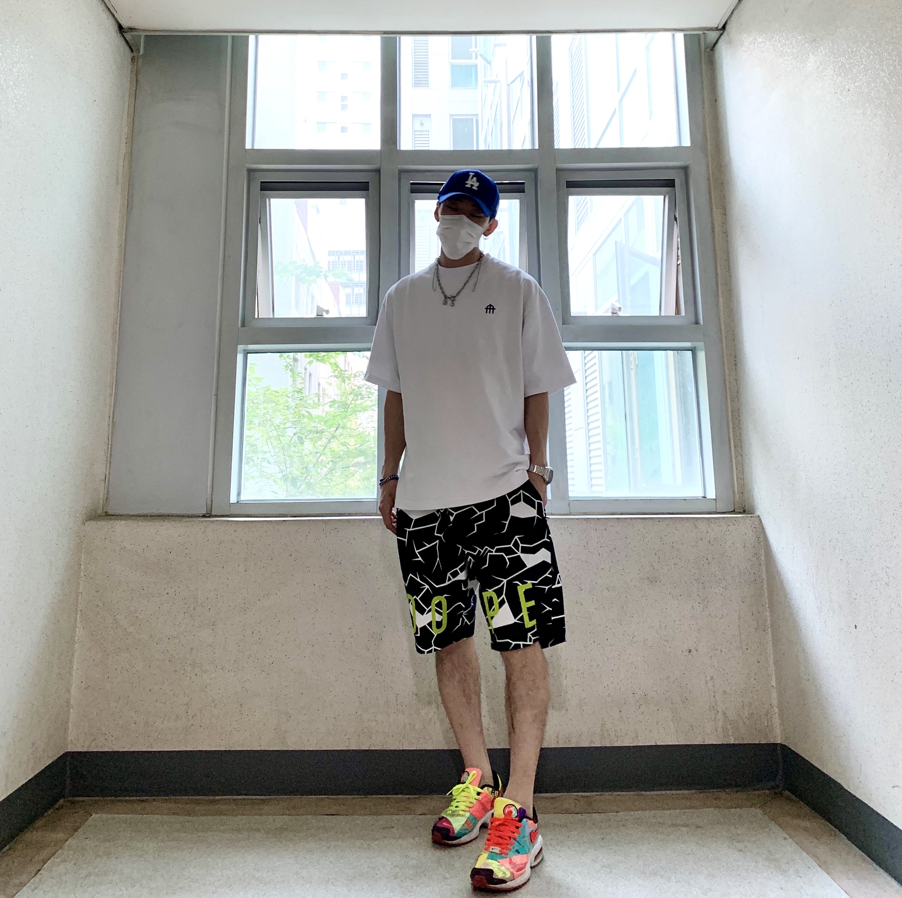 Nike x Atmos Air Max 2 Light 착용 스타일