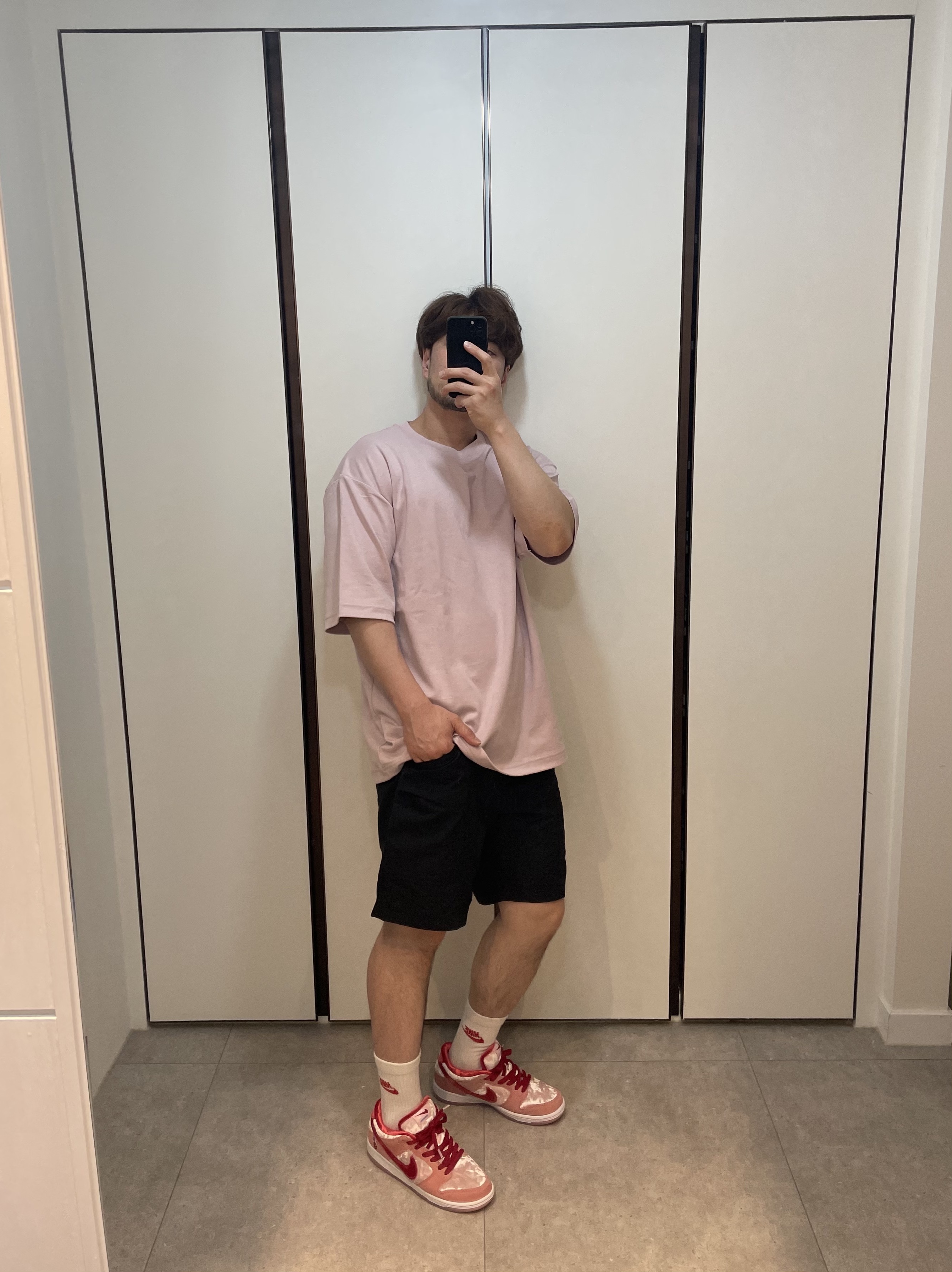 Nike x StrangeLove SB Dunk Low Pink (Regular Box) 착용 스타일