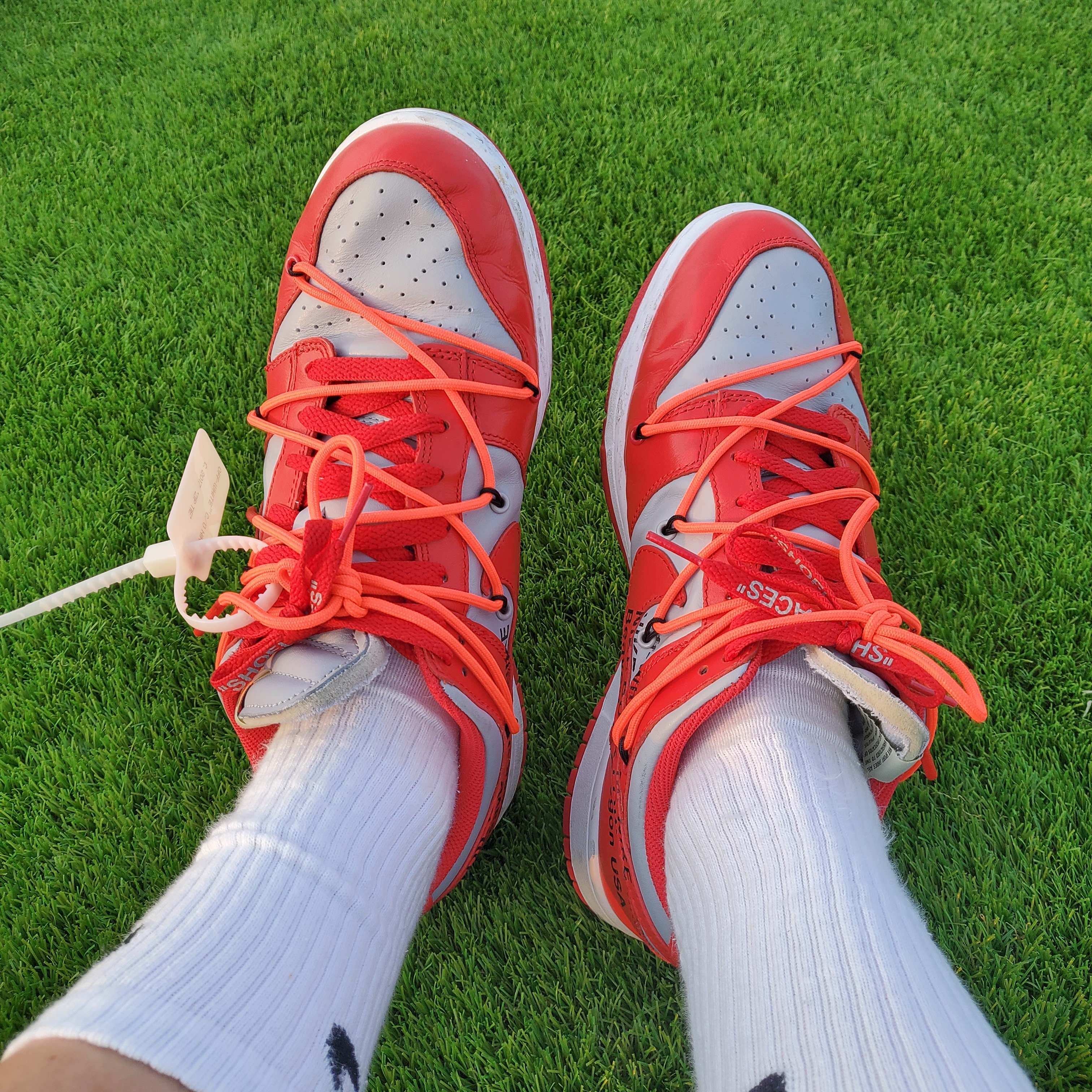 Nike x Off-White Dunk Low University Red 착용 스타일