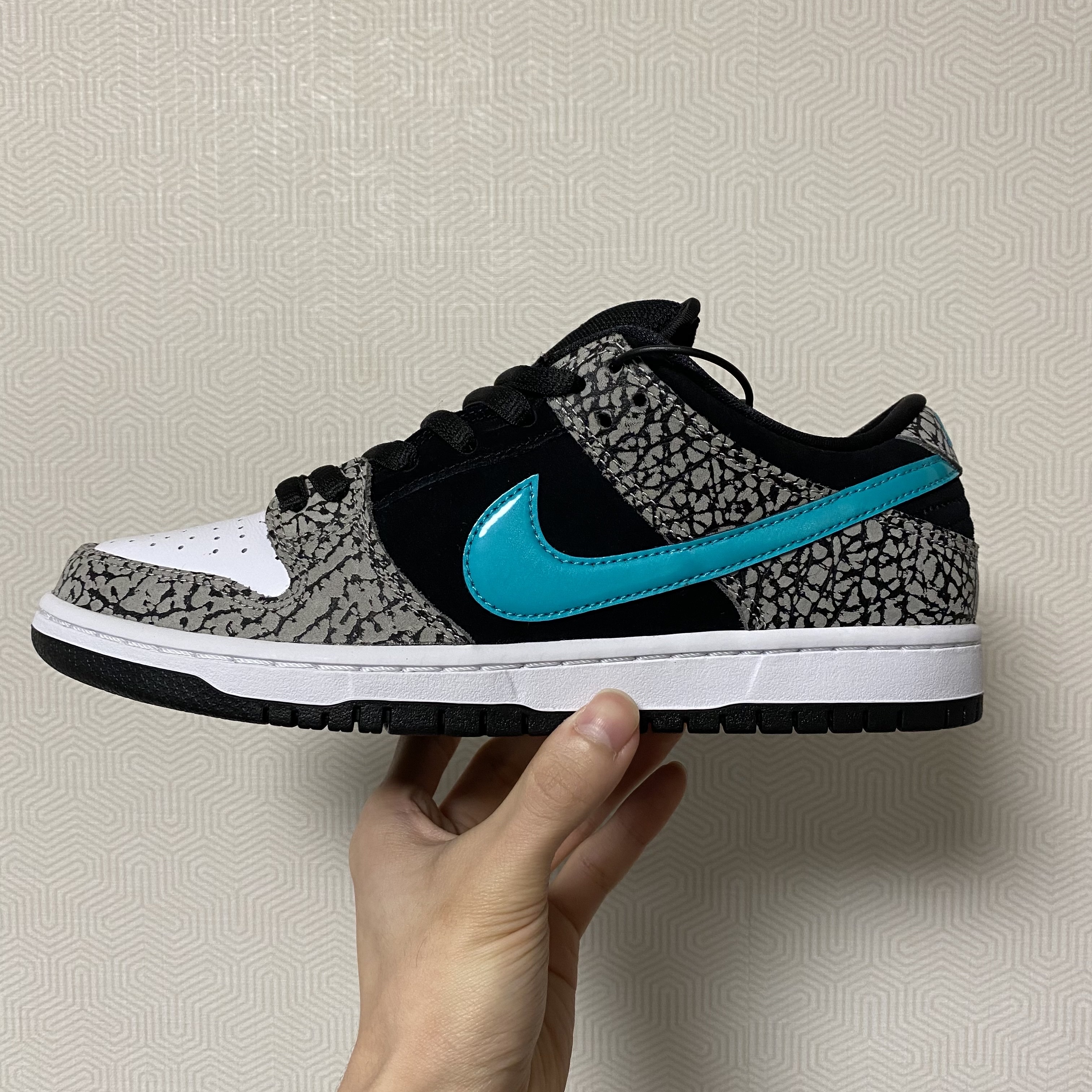 Nike SB Dunk Low Pro Clear Jade 착용 스타일 - 1