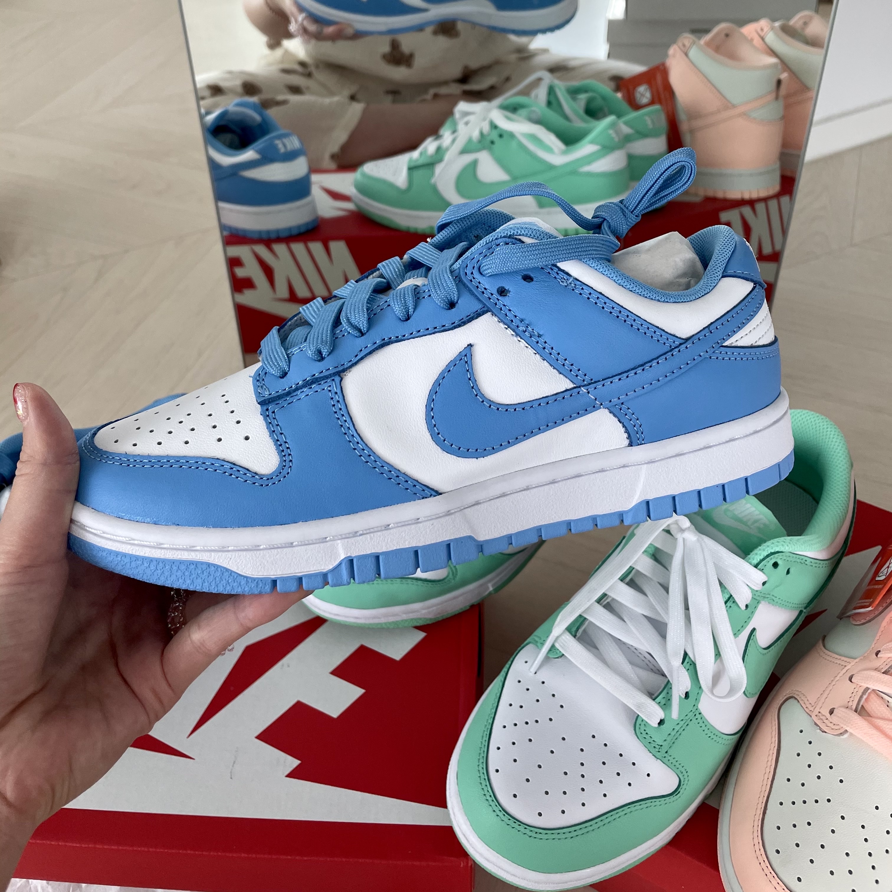 Nike Dunk Low Retro University Blue, (W) Nike Dunk Low Green Glow 착용 스타일 - 2