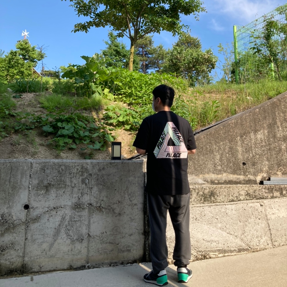 Palace Tri-Tex T-Shirt Black - 20SS, Nike Daybreak Type N.354 Black 착용 스타일
