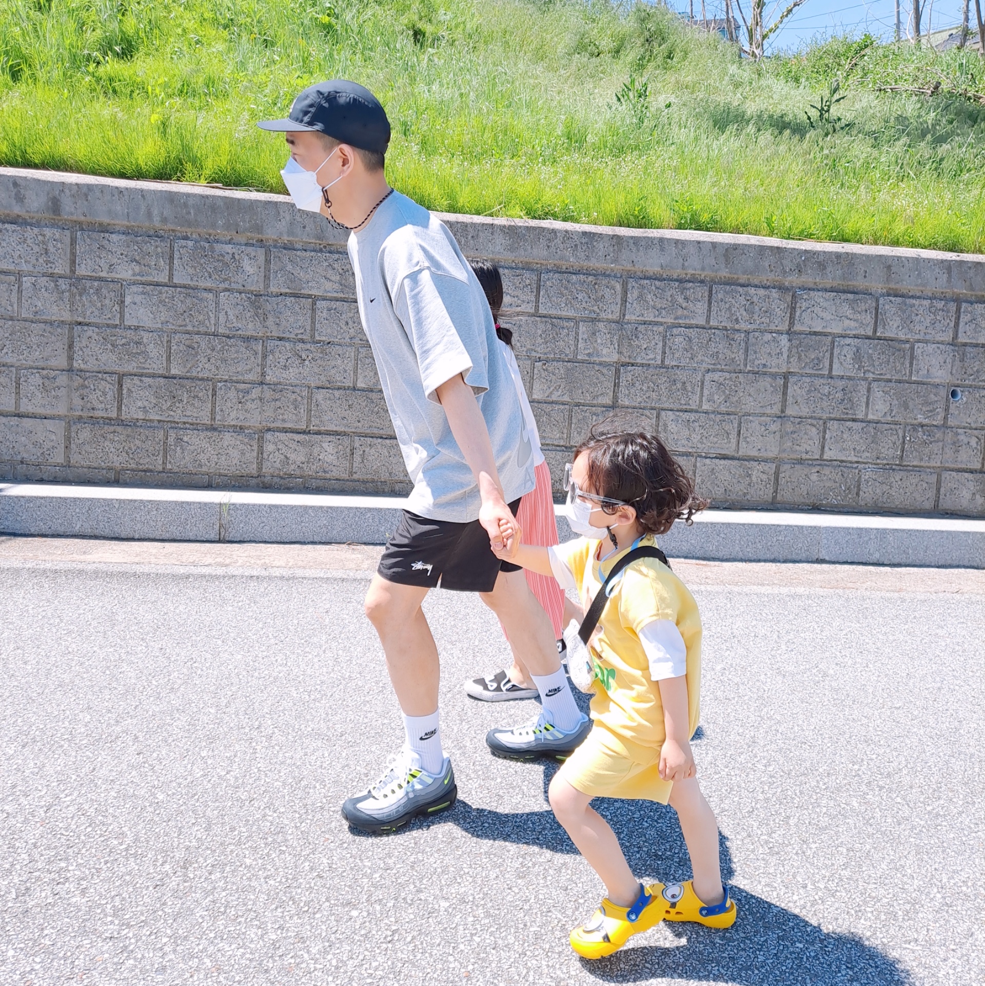 Nike x Kim Jones Oversized T-Shirt Grey Heather - Asia, Nike Air Max 95 OG Neon Yellow 2020 착용 스타일 - 5