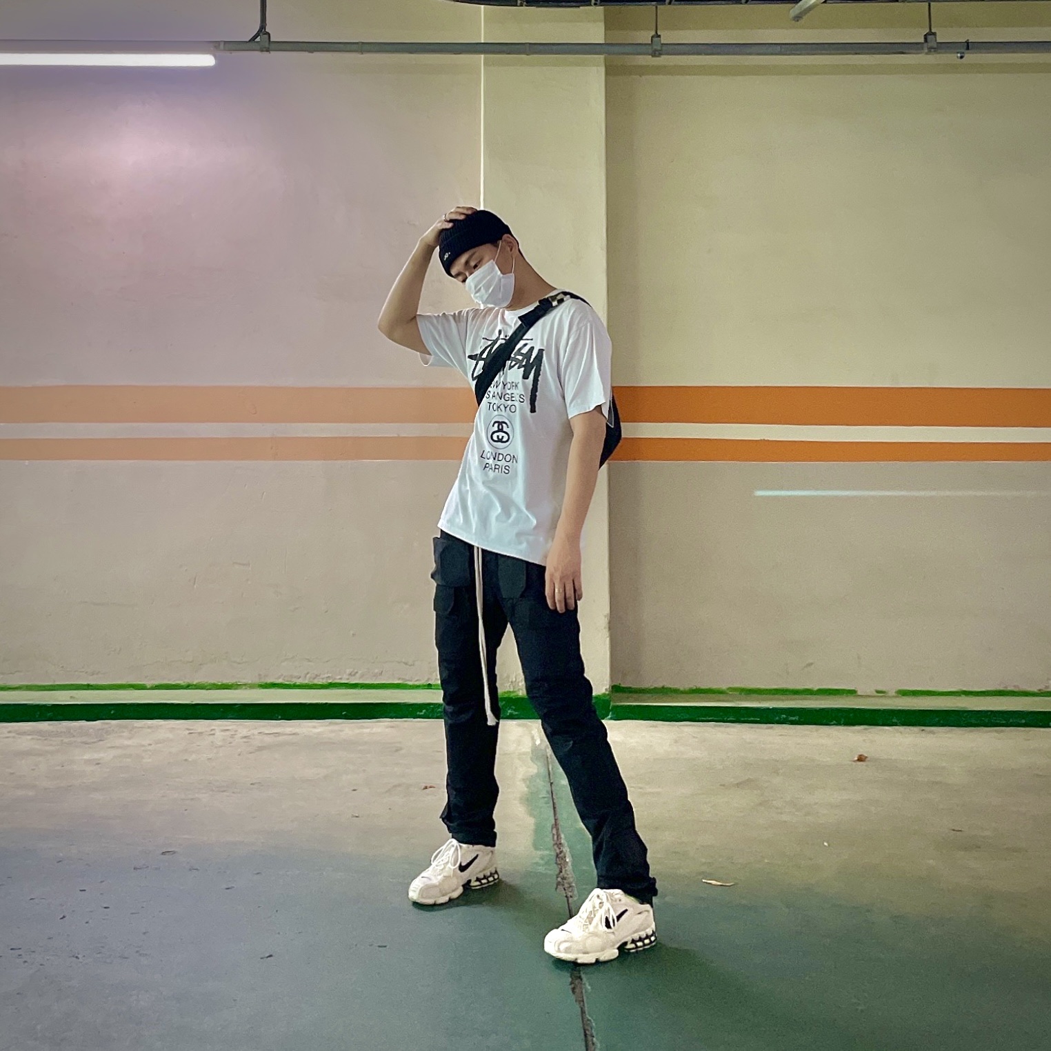 Nike x Stussy Air Zoom Spiridon Cage 2 Fossil 착용 스타일 - 1