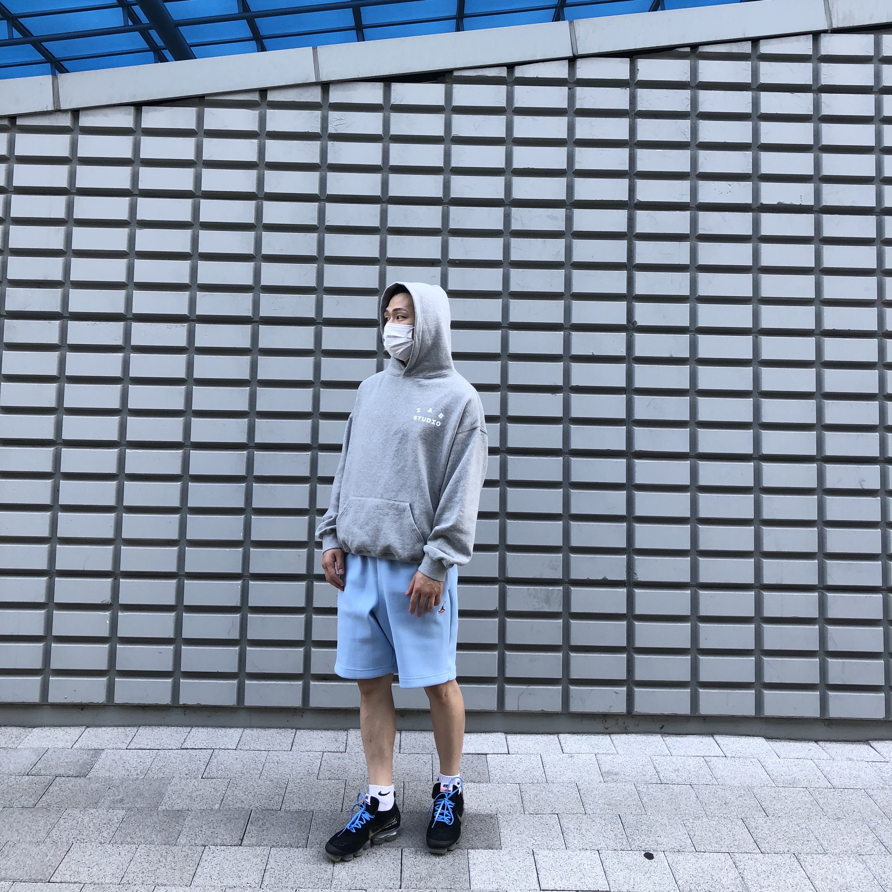 IAB Studio Hoodie Gray - 21SS, Jordan x Union Leisure Shorts Psychic Blue 착용 스타일