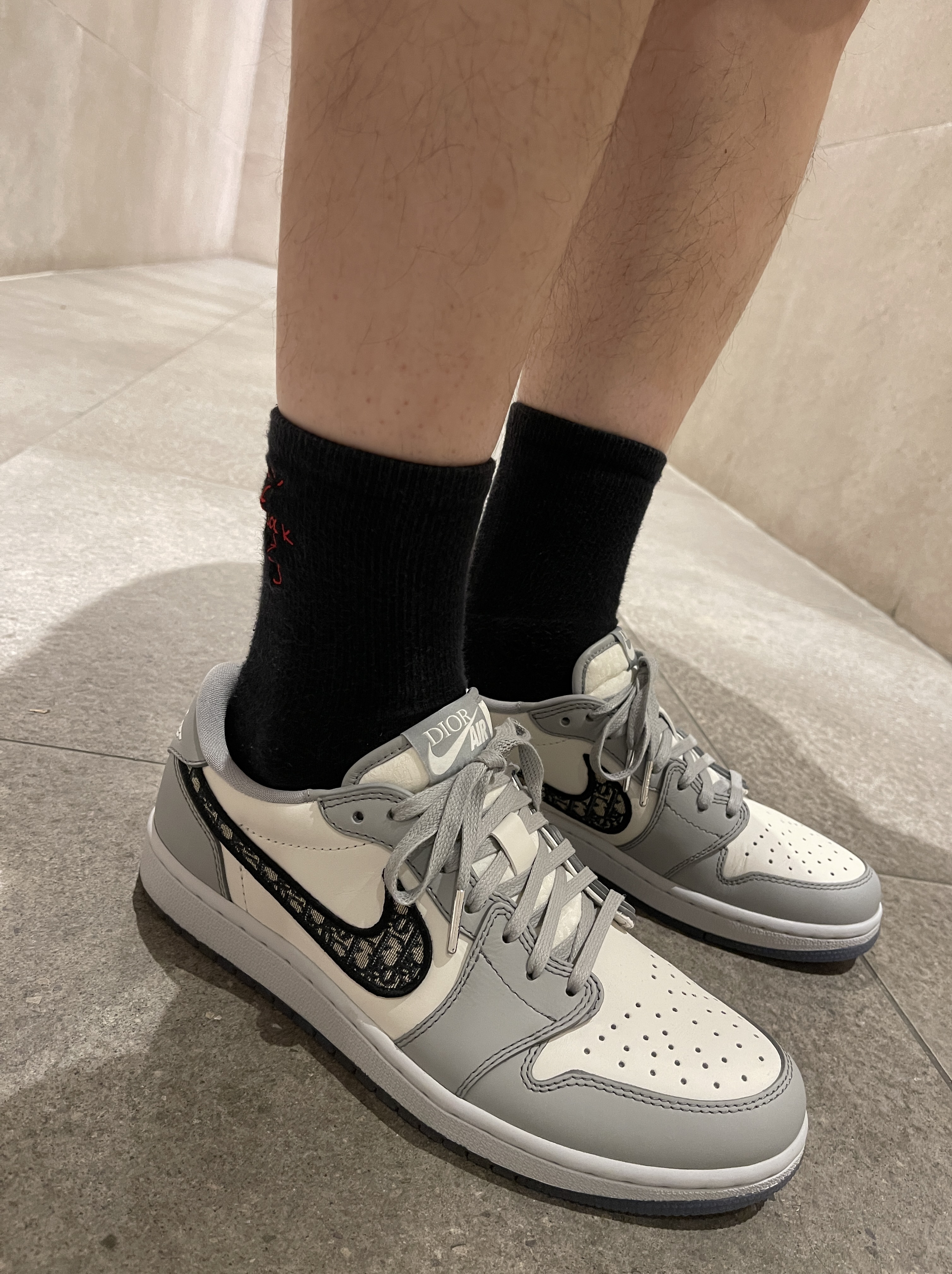 Jordan 1 x Dior Low OG 착용 스타일 - 2