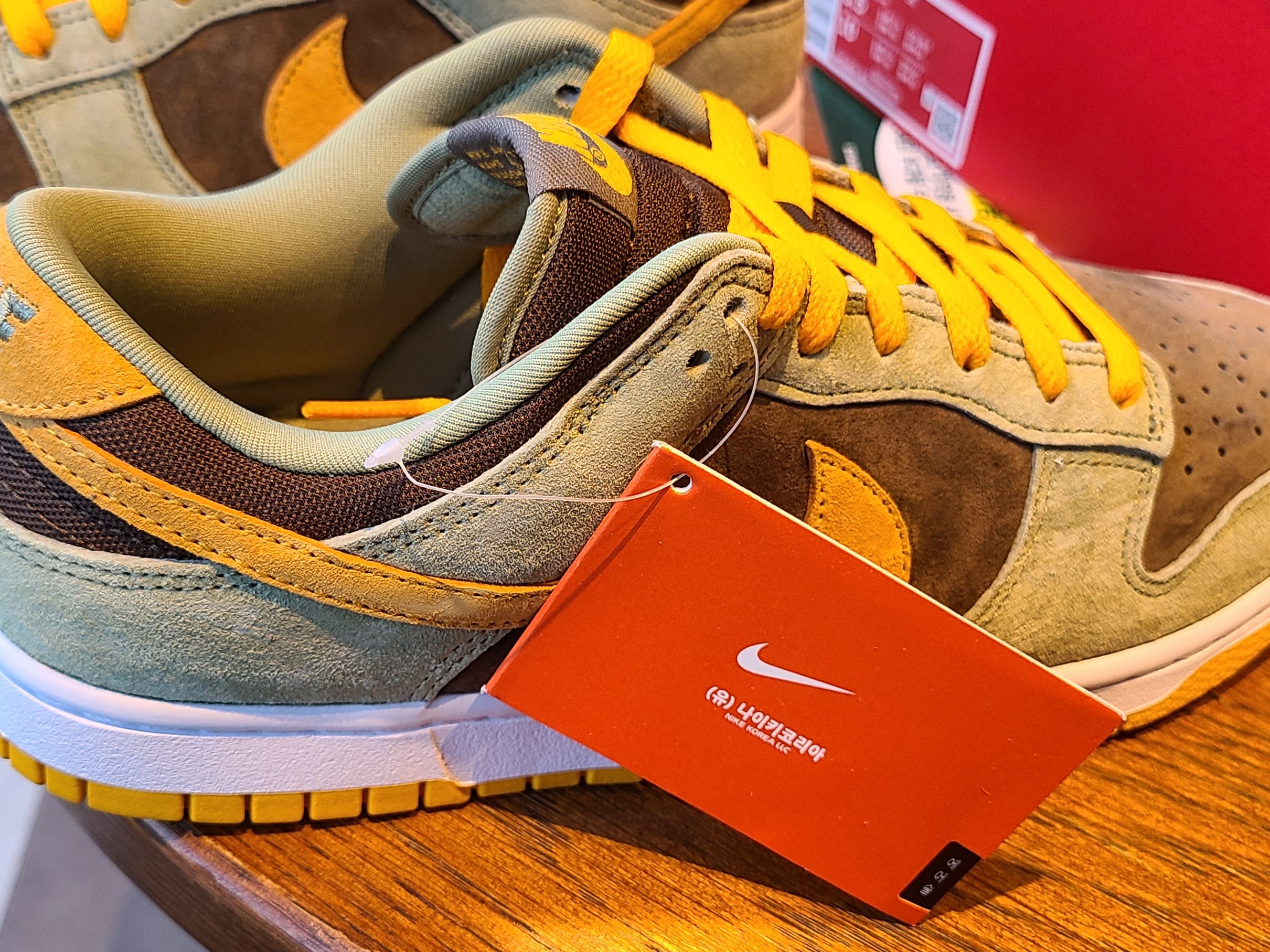 Nike Dunk Low SE Dusty Olive 착용 스타일