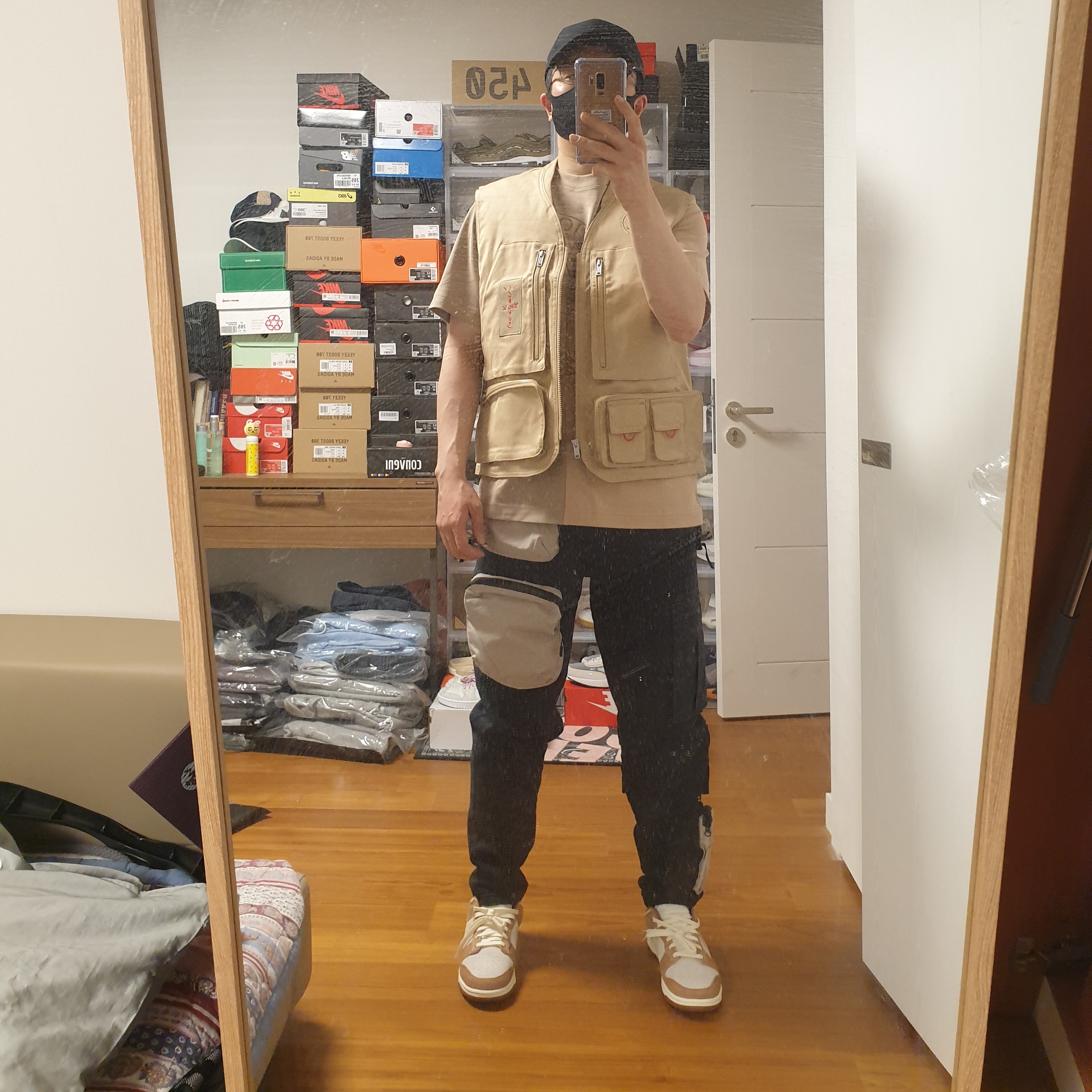 Jordan x Travis Scott S/S Top - Asia, Jordan x Travis Scott Utility Vest - Asia 착용 스타일 - 2