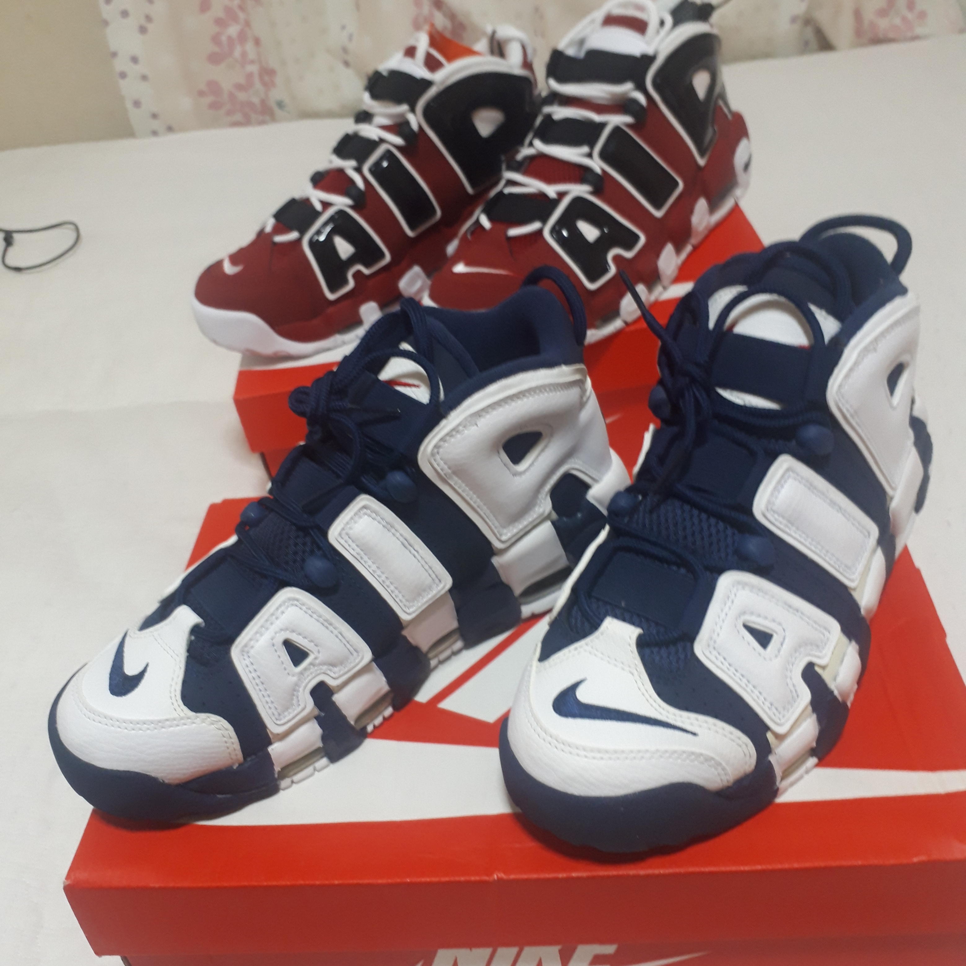 Supreme Bandana Tarp Side Bag Black - 21SS, Nike Air More Uptempo 96 Maximum Volume 착용 스타일 - 2